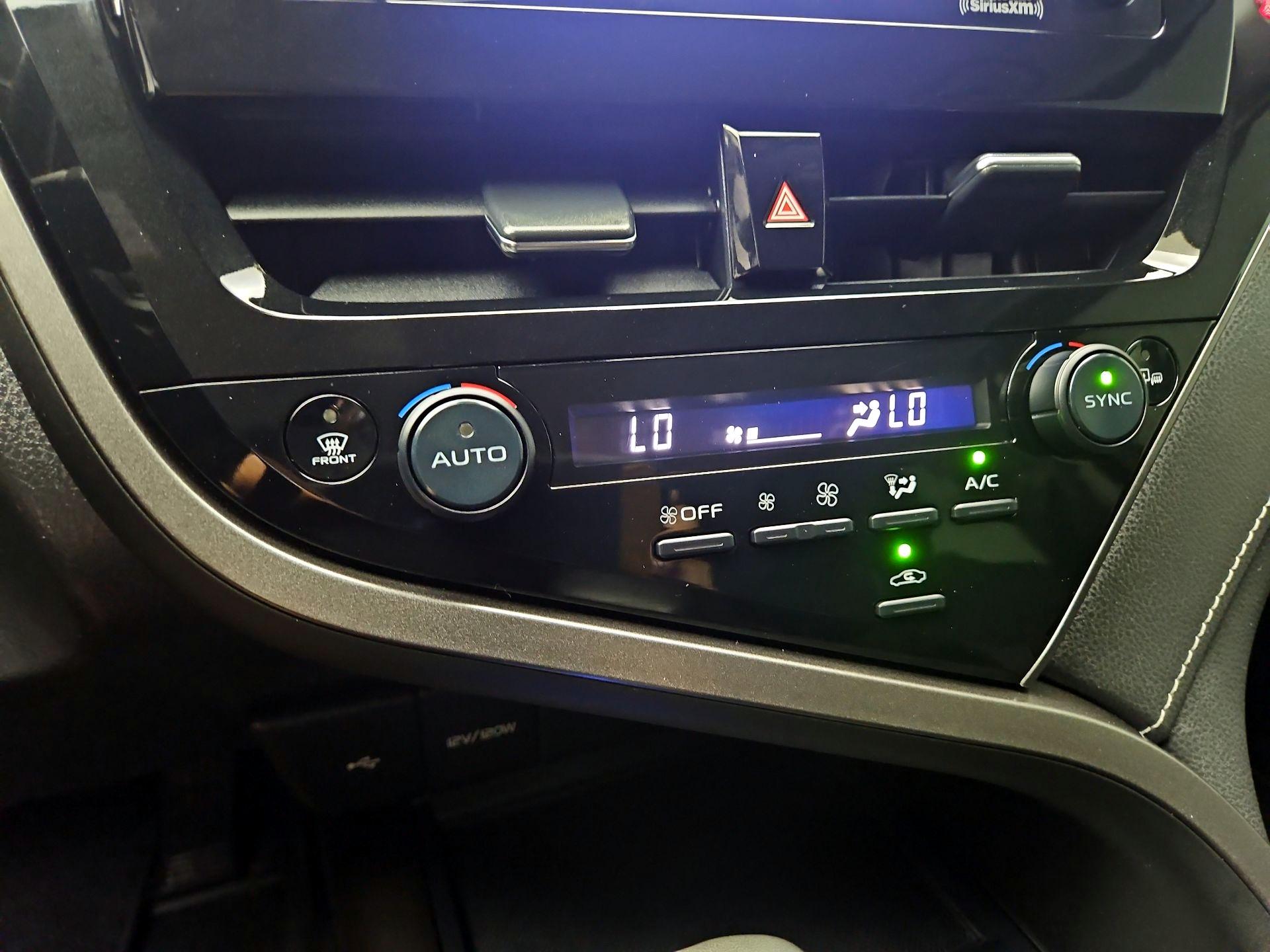 Thumbnail: 2022 Toyota Camry - 14