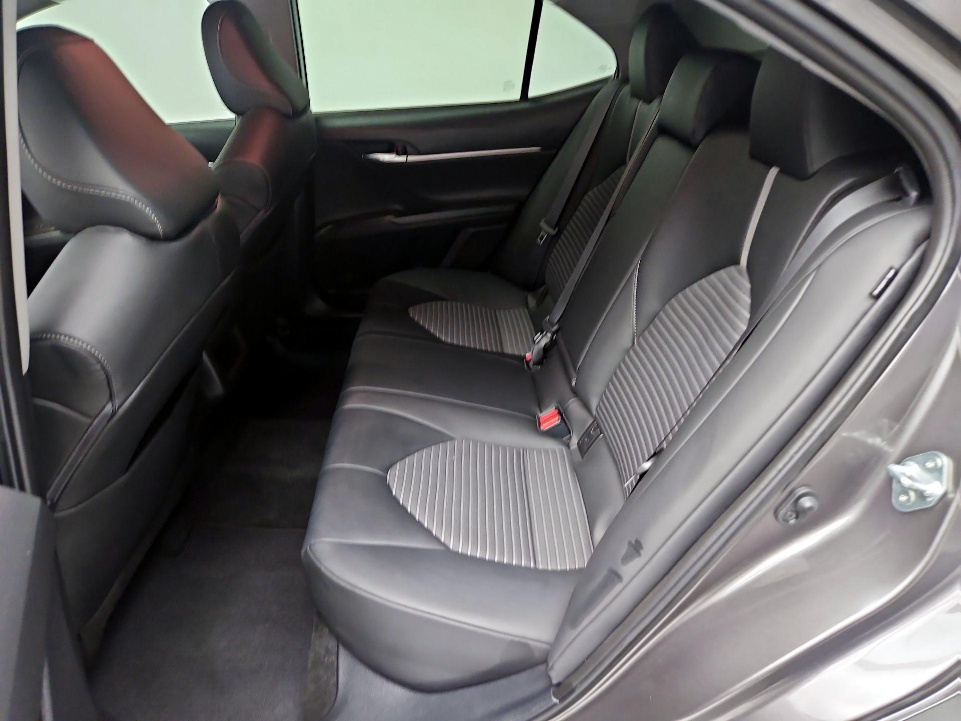 Thumbnail: 2022 Toyota Camry - 17