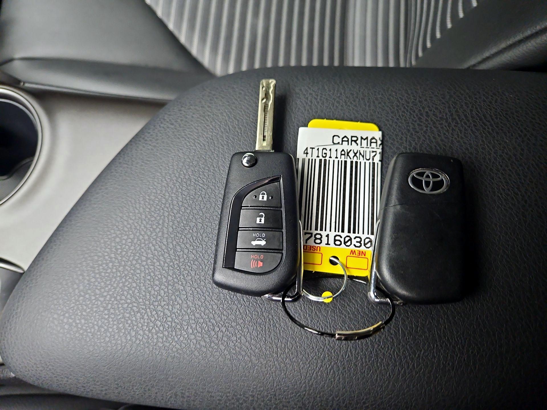 Thumbnail: 2022 Toyota Camry - 20