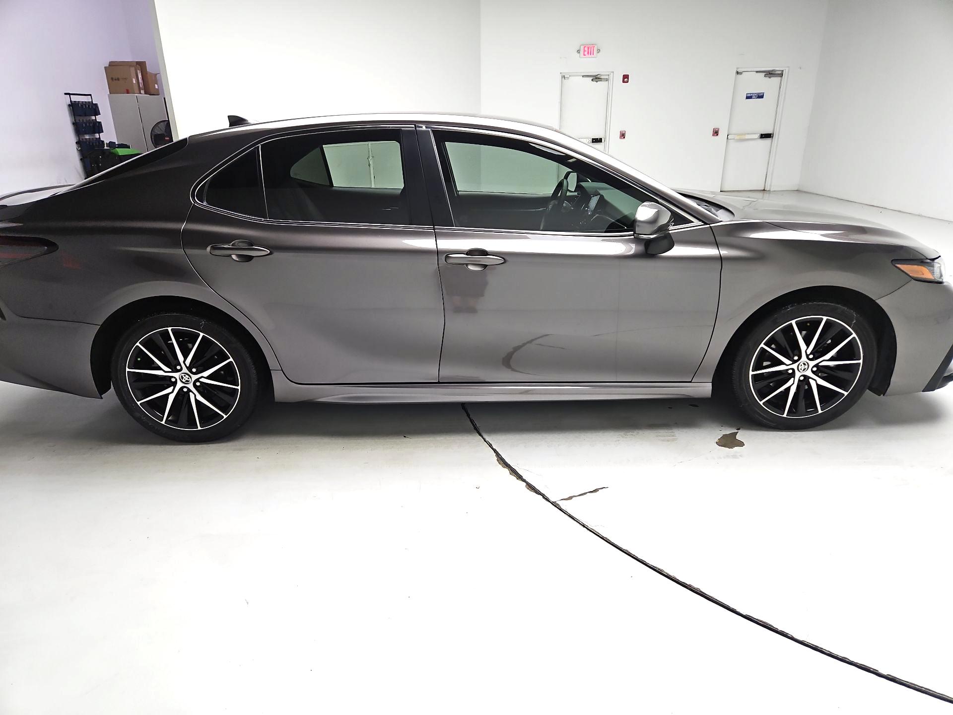 Thumbnail: 2022 Toyota Camry - 4