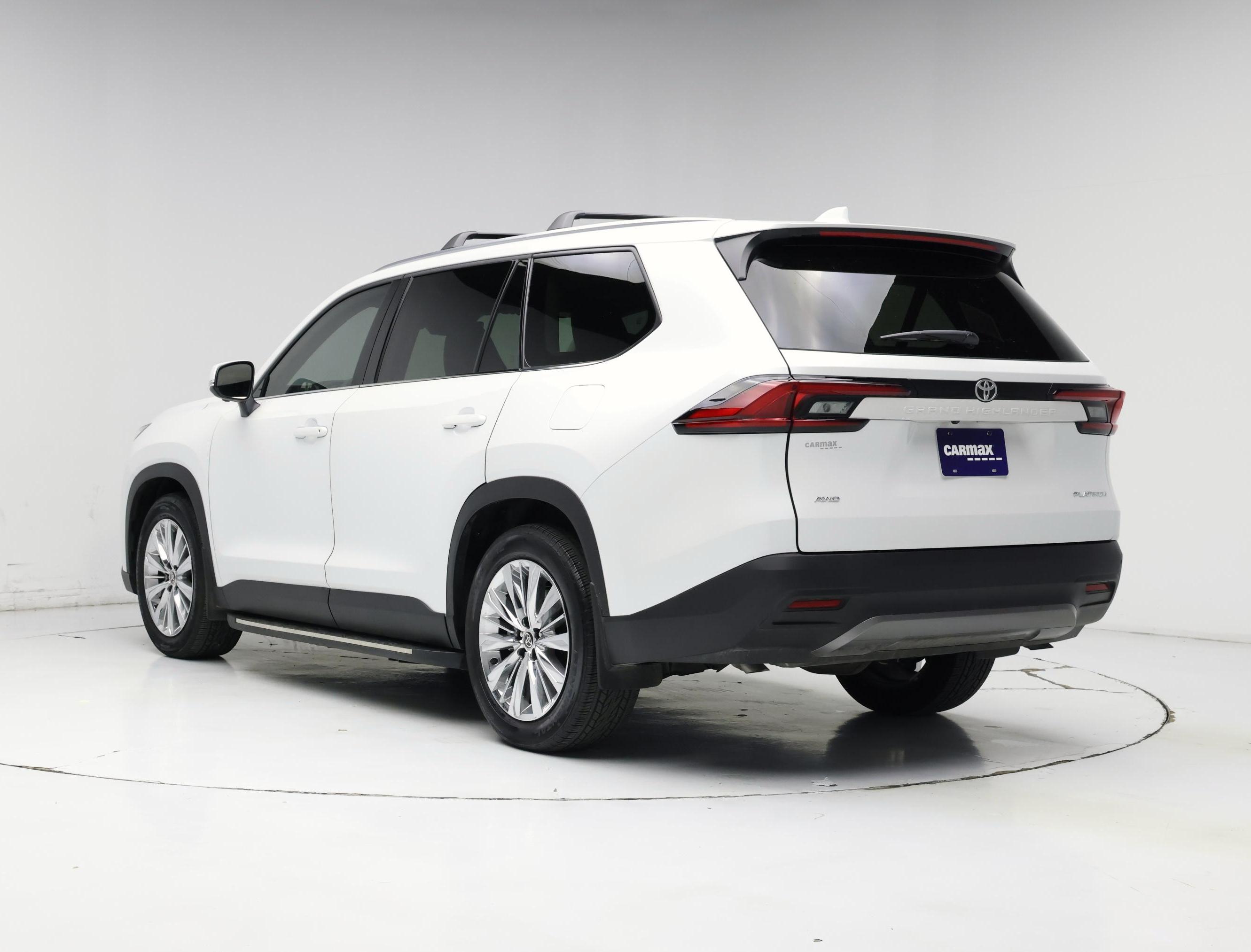Thumbnail: 2025 Toyota Grand Highlander - 2