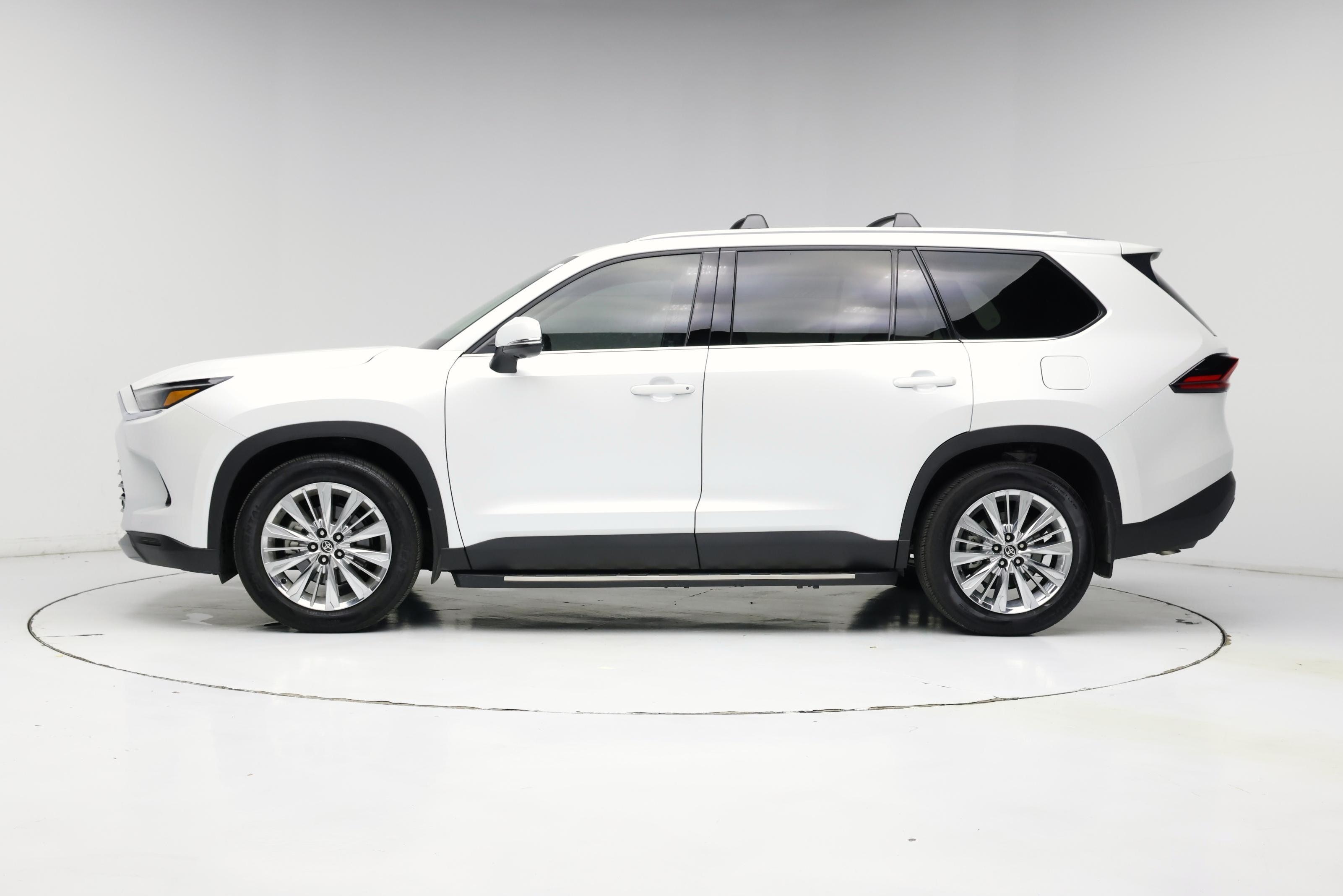 Thumbnail: 2025 Toyota Grand Highlander - 3