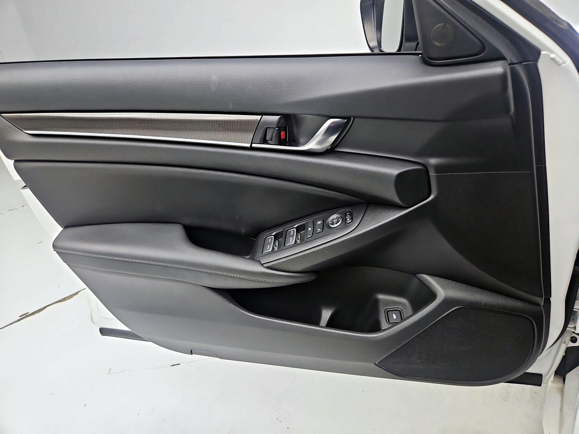 Thumbnail: 2021 Honda Accord - 12