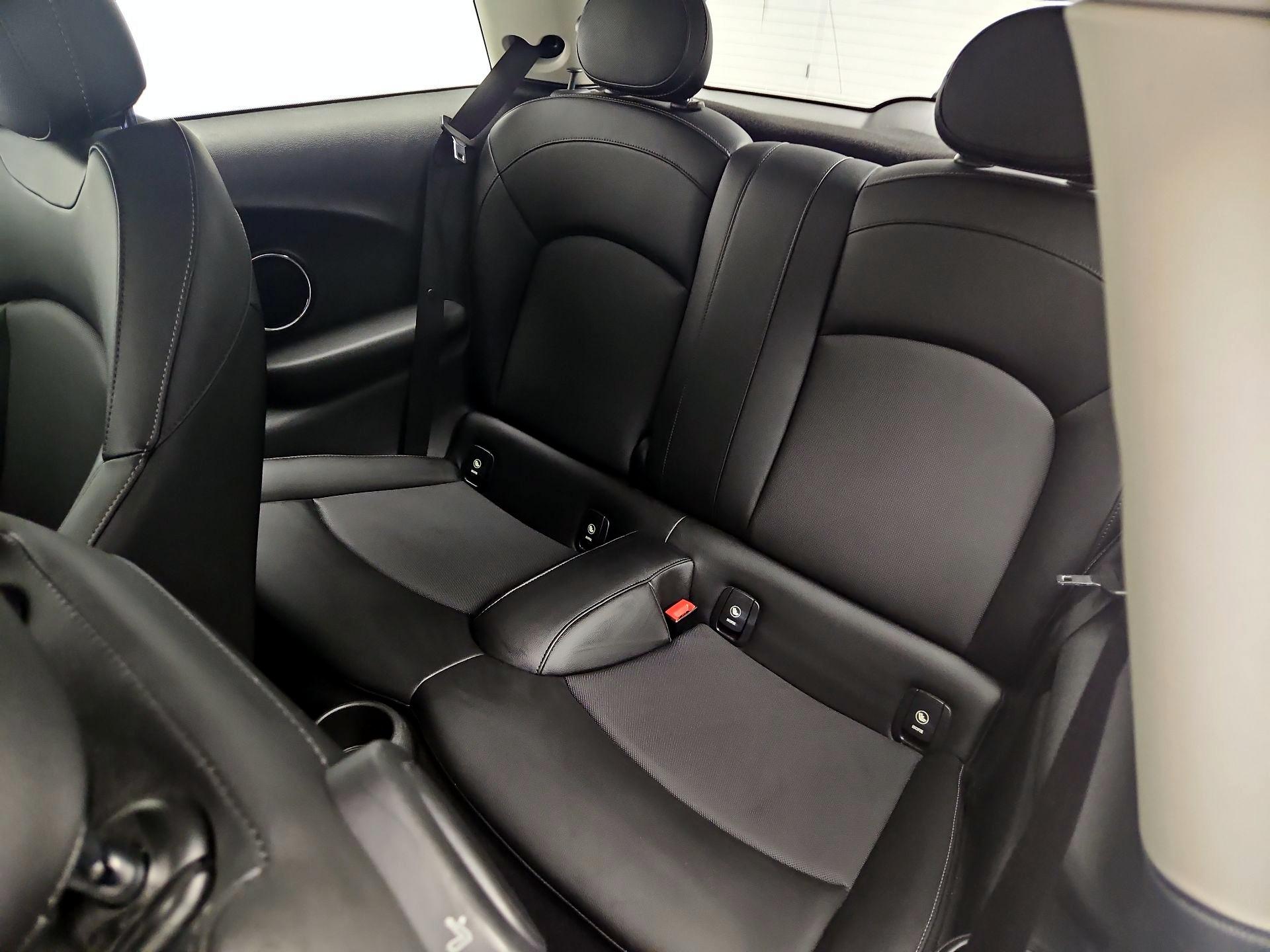 Thumbnail: 2017 MINI Cooper Hardtop - 18