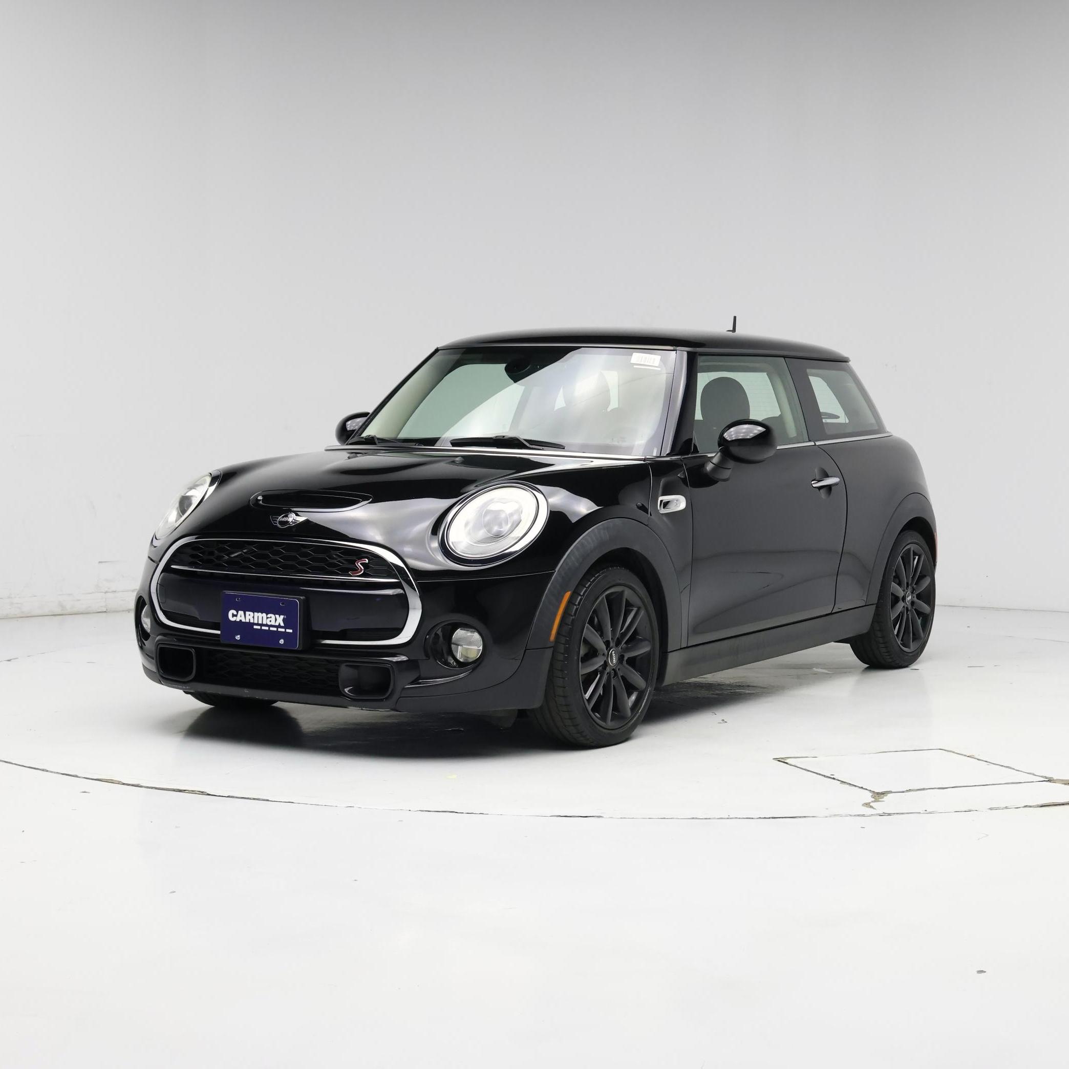 Thumbnail: 2017 MINI Cooper Hardtop - 4