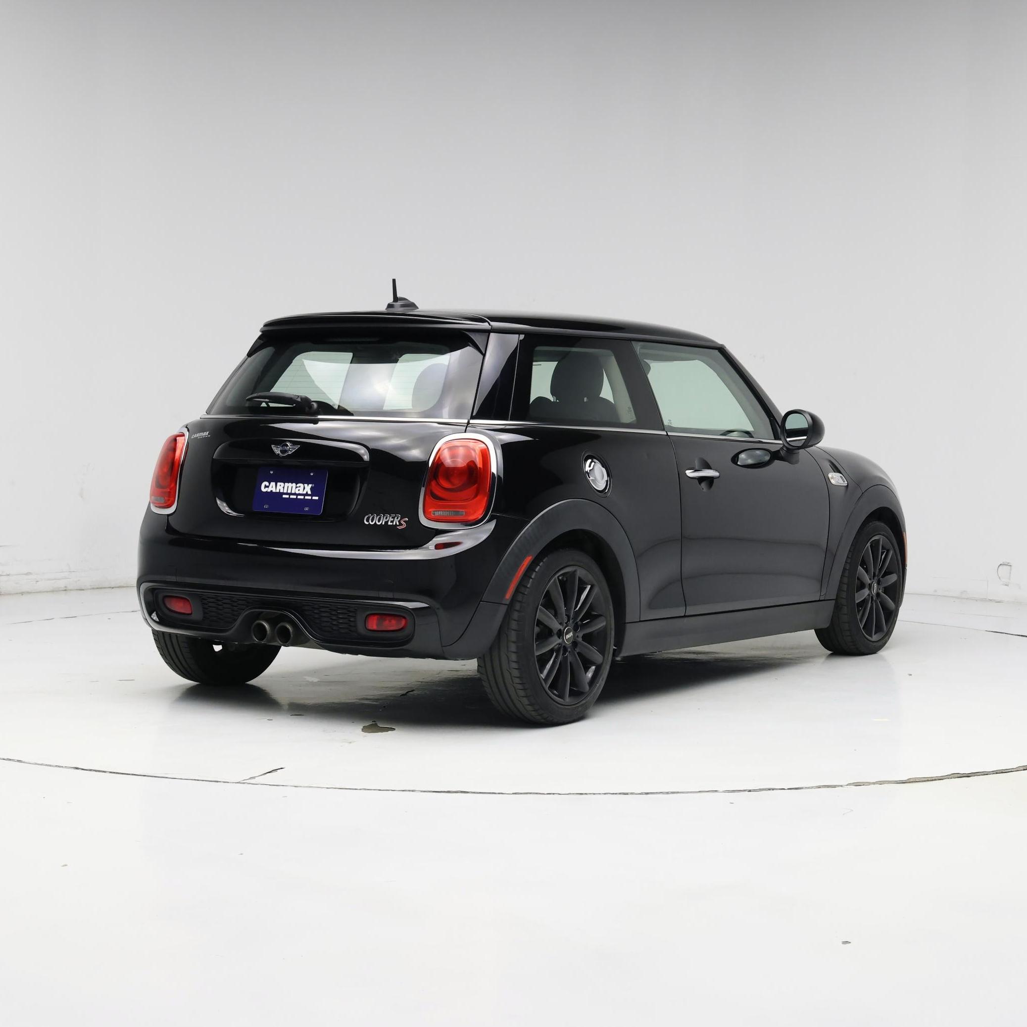 Thumbnail: 2017 MINI Cooper Hardtop - 8
