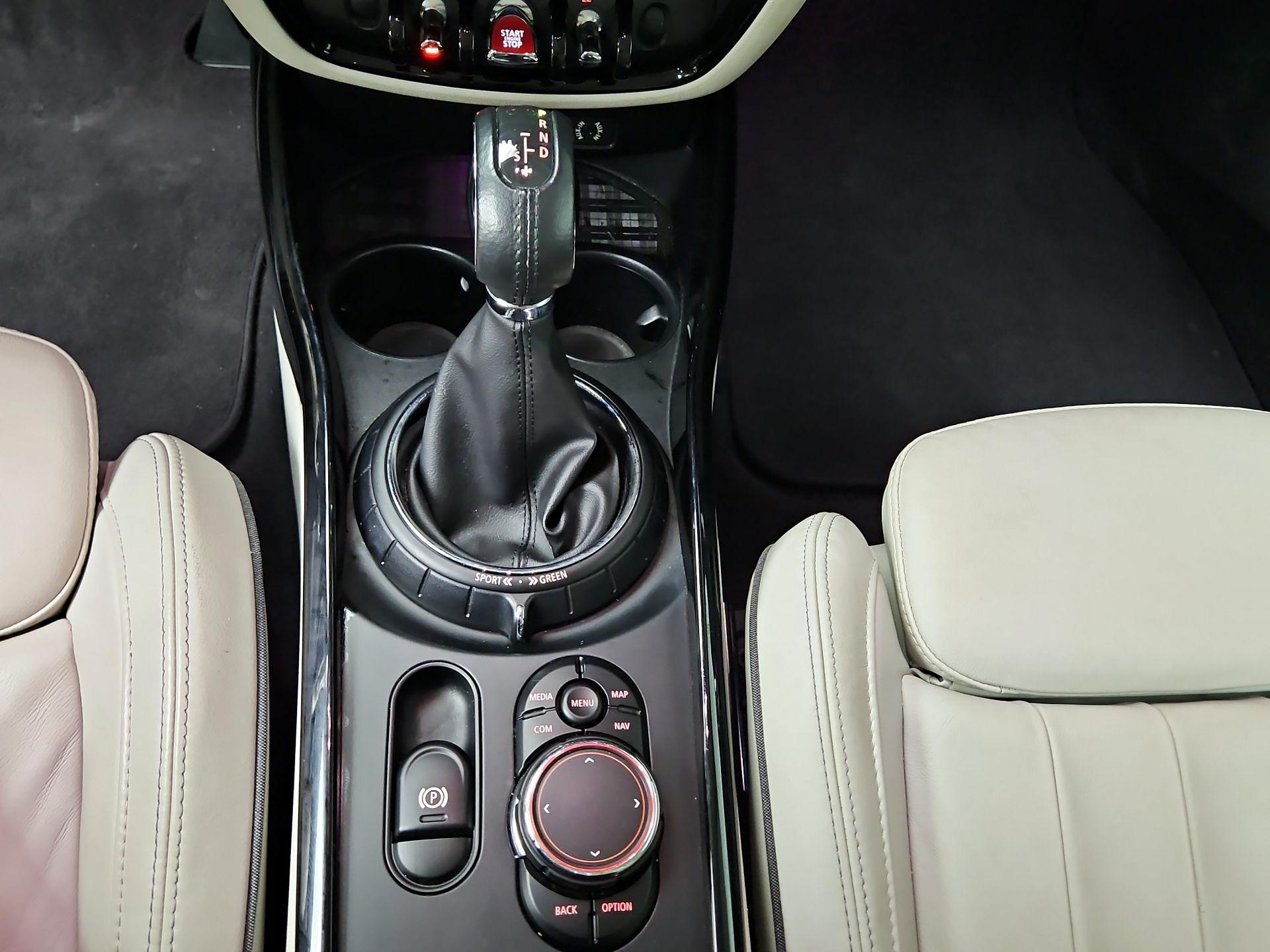 Thumbnail: 2017 MINI Cooper Clubman - 18