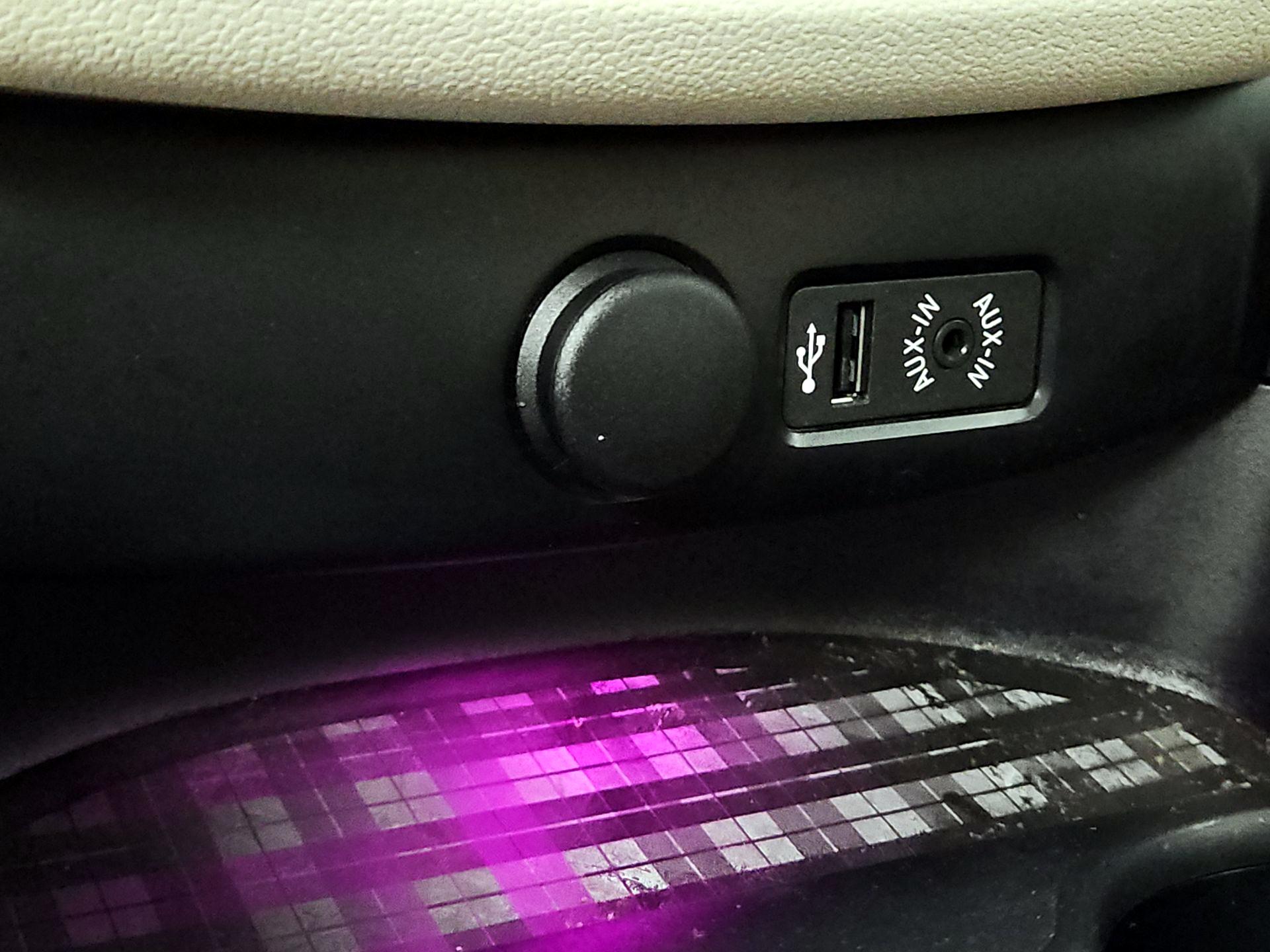 Thumbnail: 2017 MINI Cooper Clubman - 19