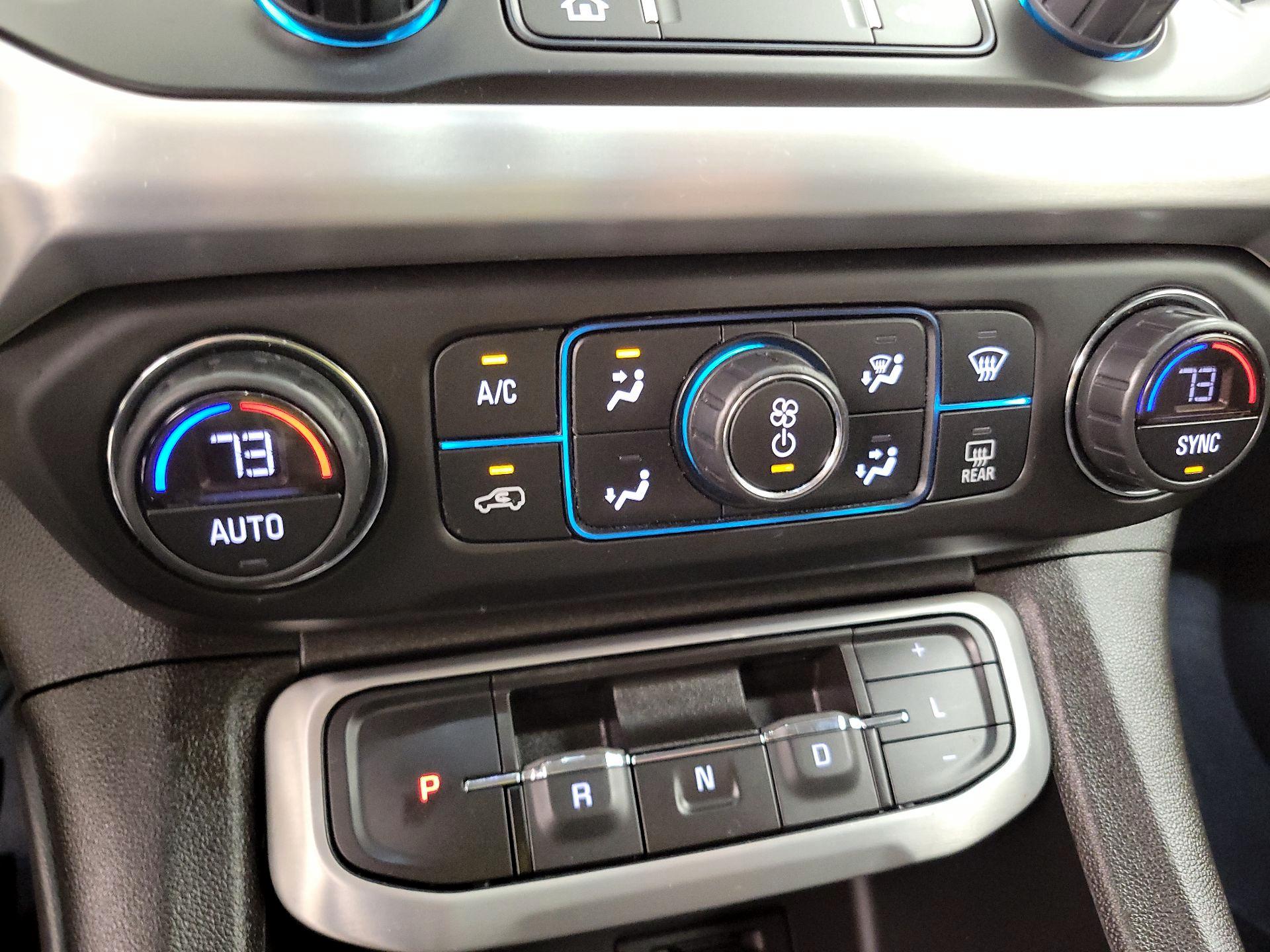 Thumbnail: 2023 GMC Acadia - 16