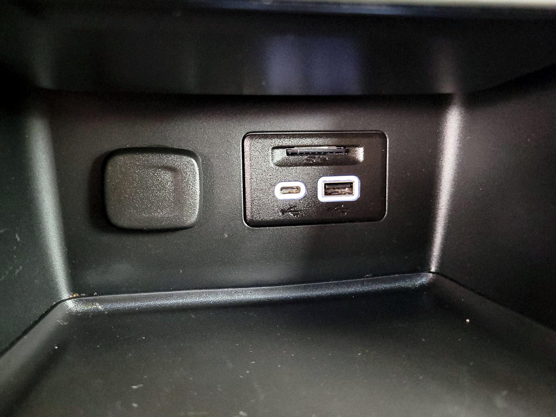 Thumbnail: 2023 GMC Acadia - 18