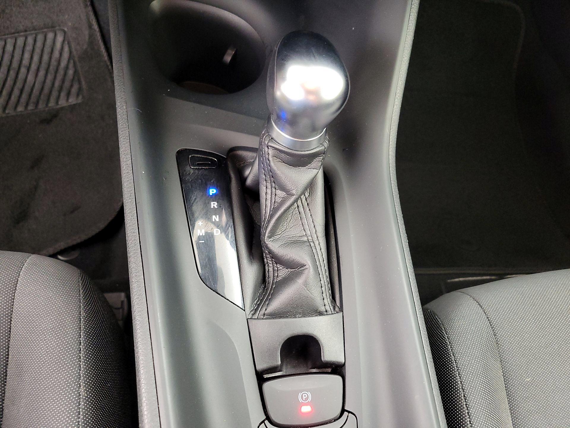 Thumbnail: 2020 Toyota C-HR - 17