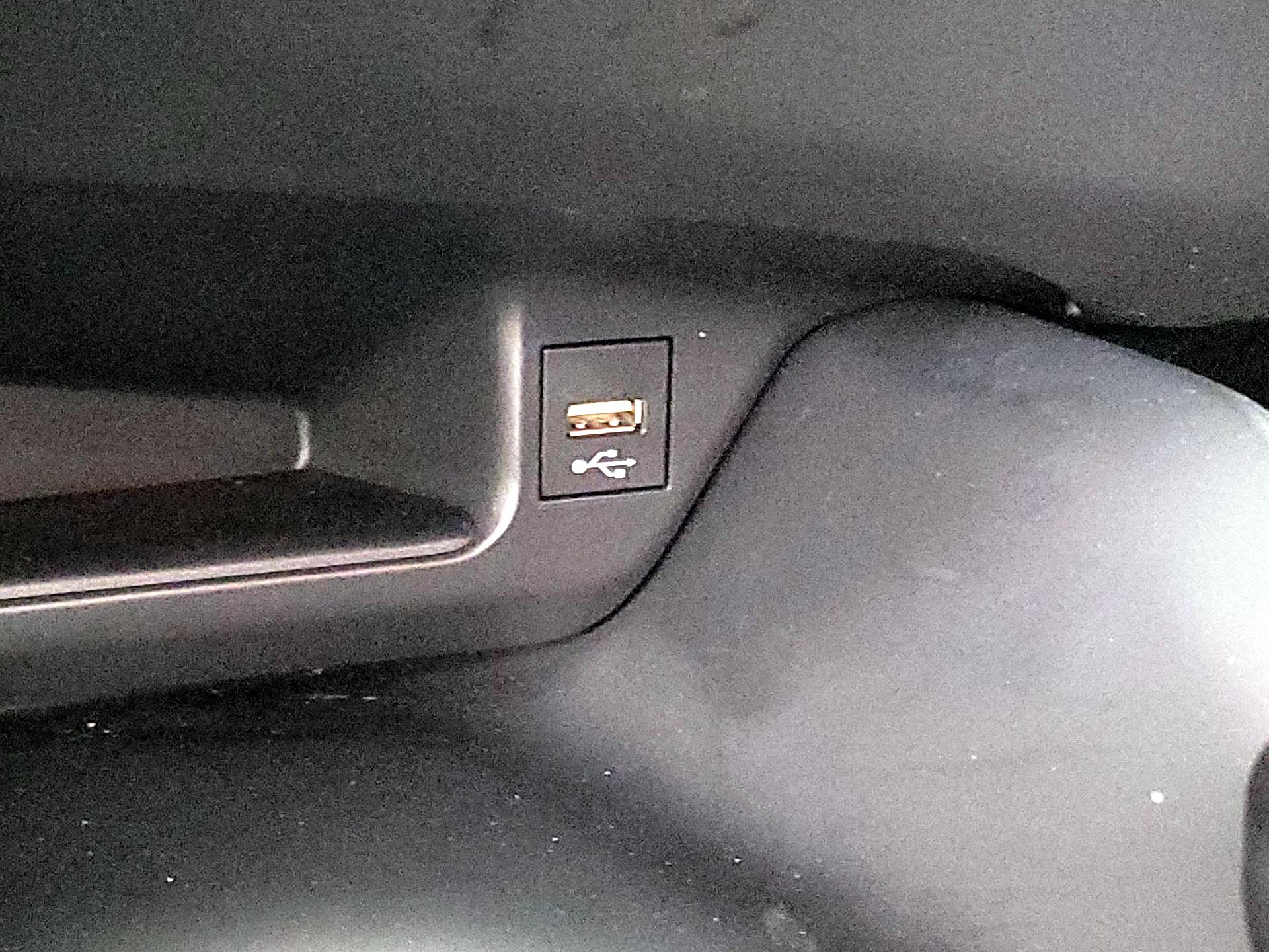 Thumbnail: 2020 Toyota C-HR - 18