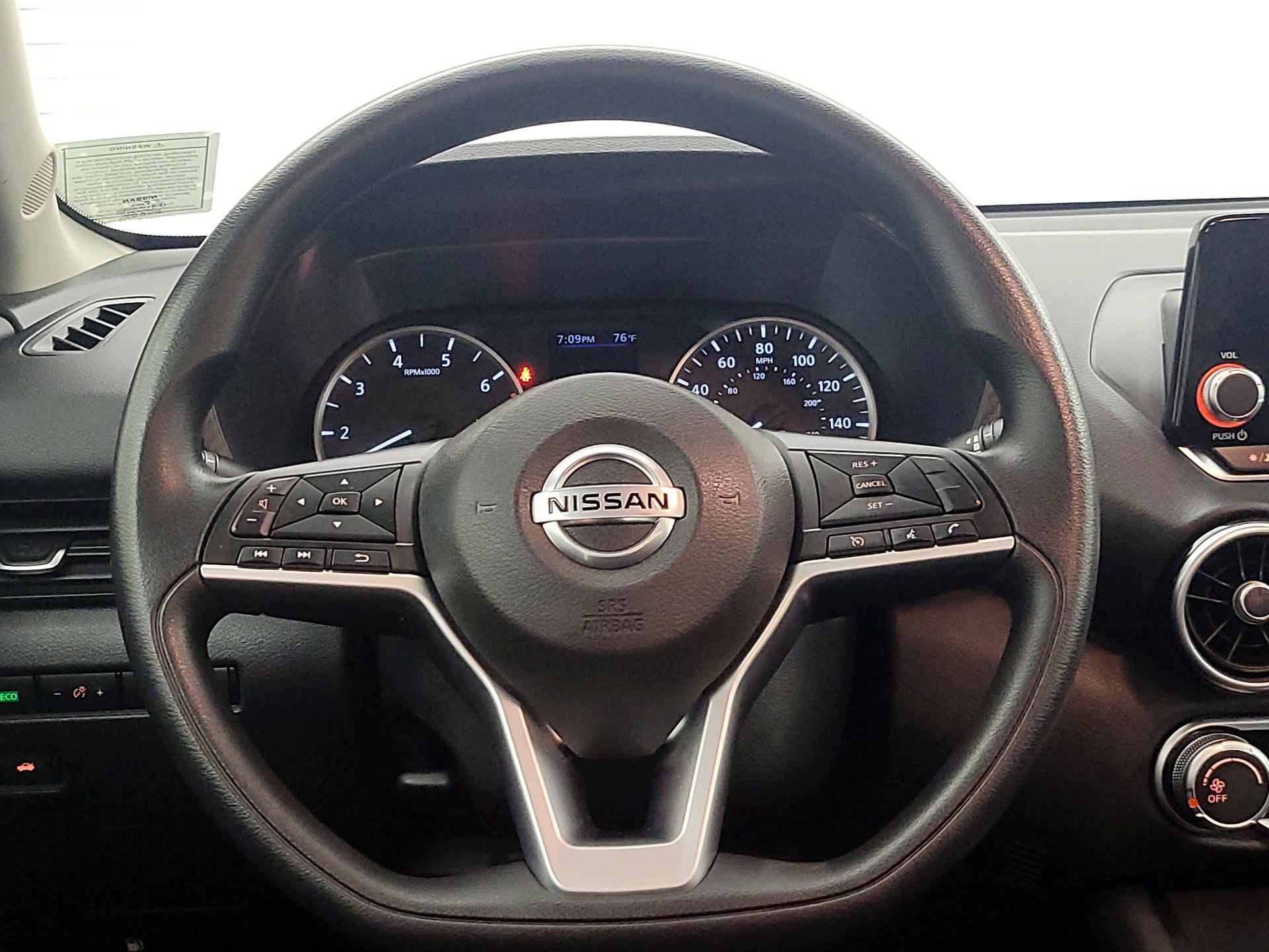 Thumbnail: 2022 Nissan Sentra - 10
