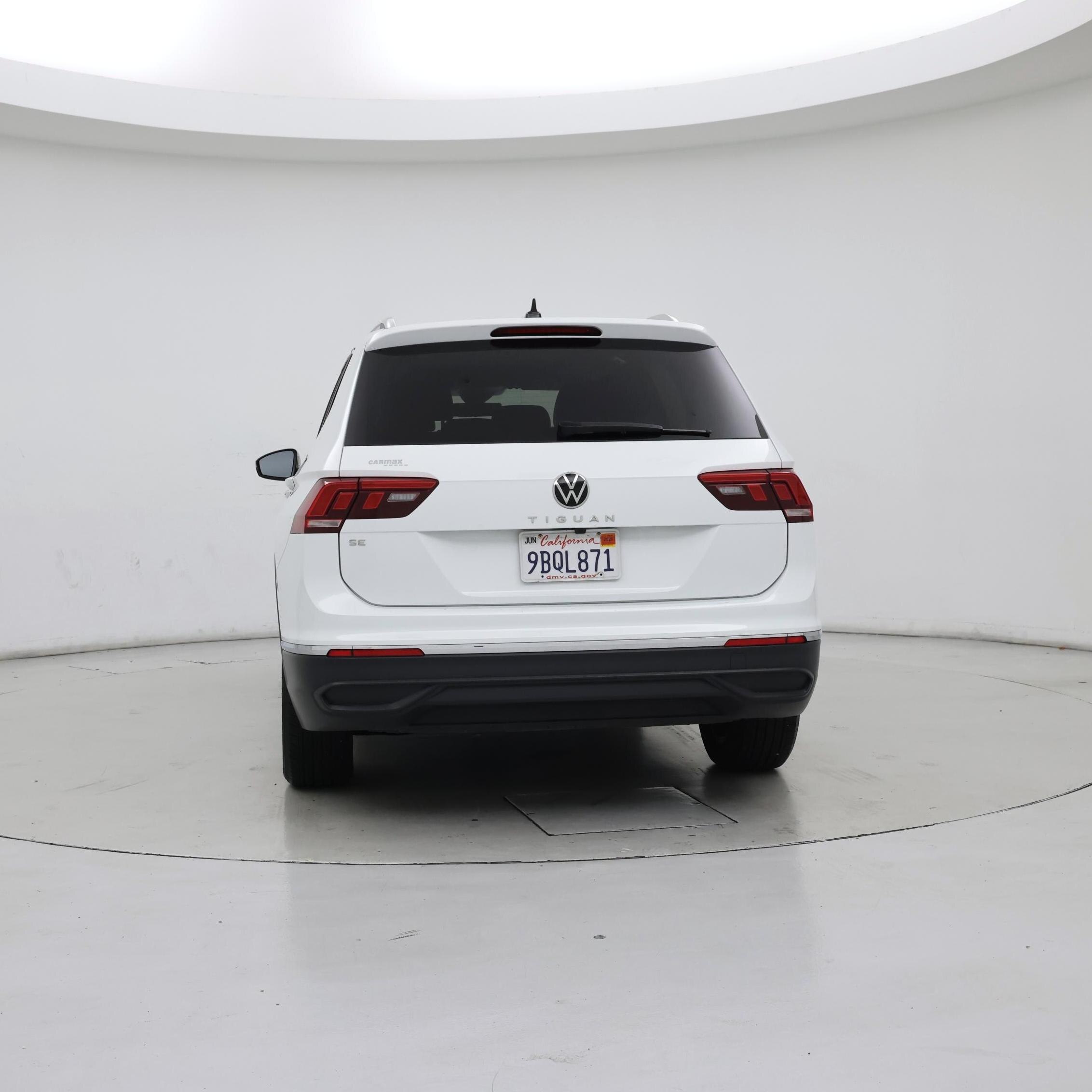 Thumbnail: 2022 Volkswagen Tiguan - 6