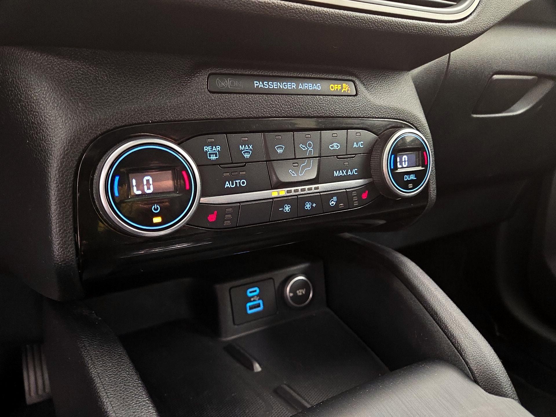 Thumbnail: 2021 Ford Escape - 17