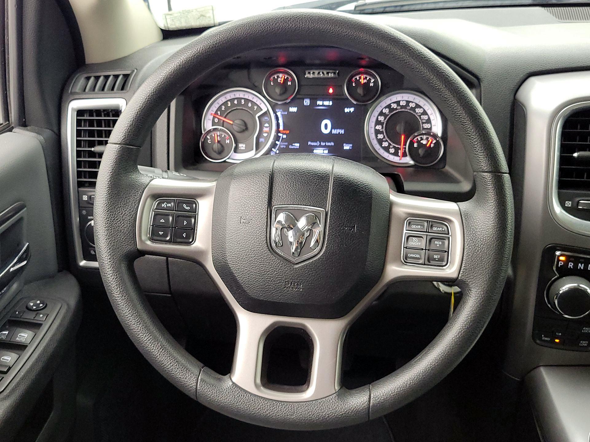 Thumbnail: 2023 RAM 1500 Classic - 10