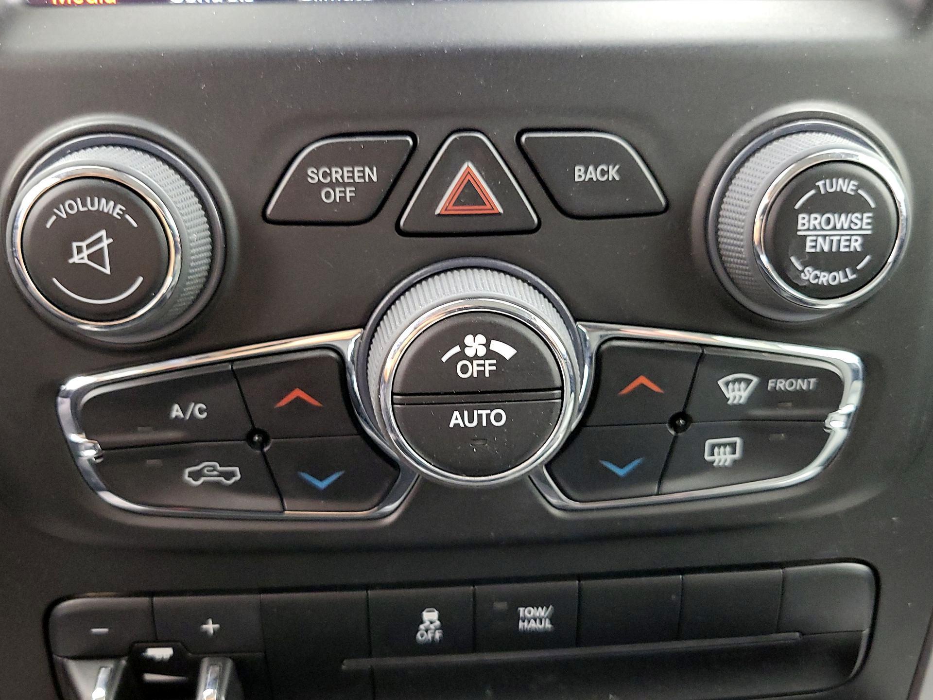Thumbnail: 2023 RAM 1500 Classic - 17
