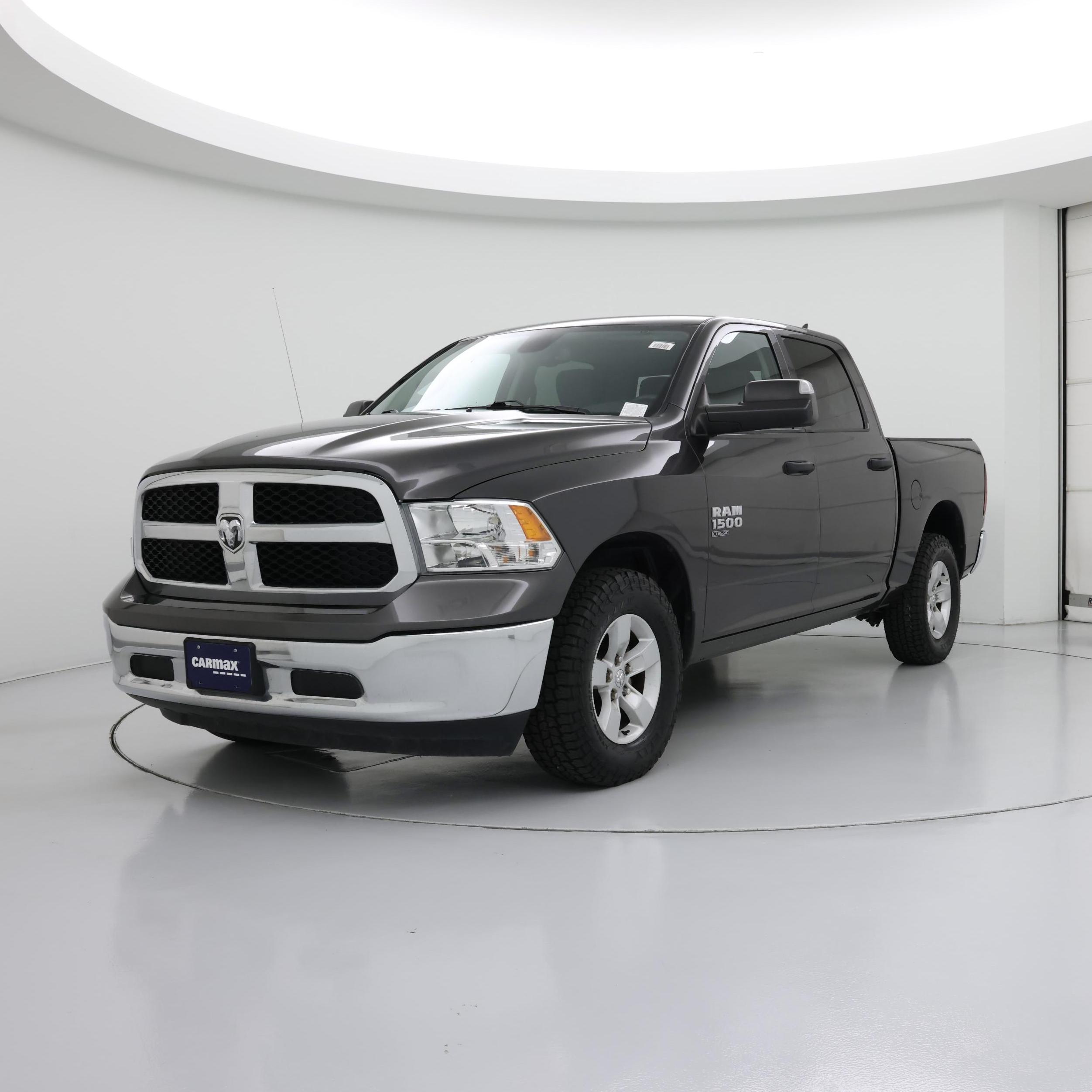 Thumbnail: 2023 RAM 1500 Classic - 4