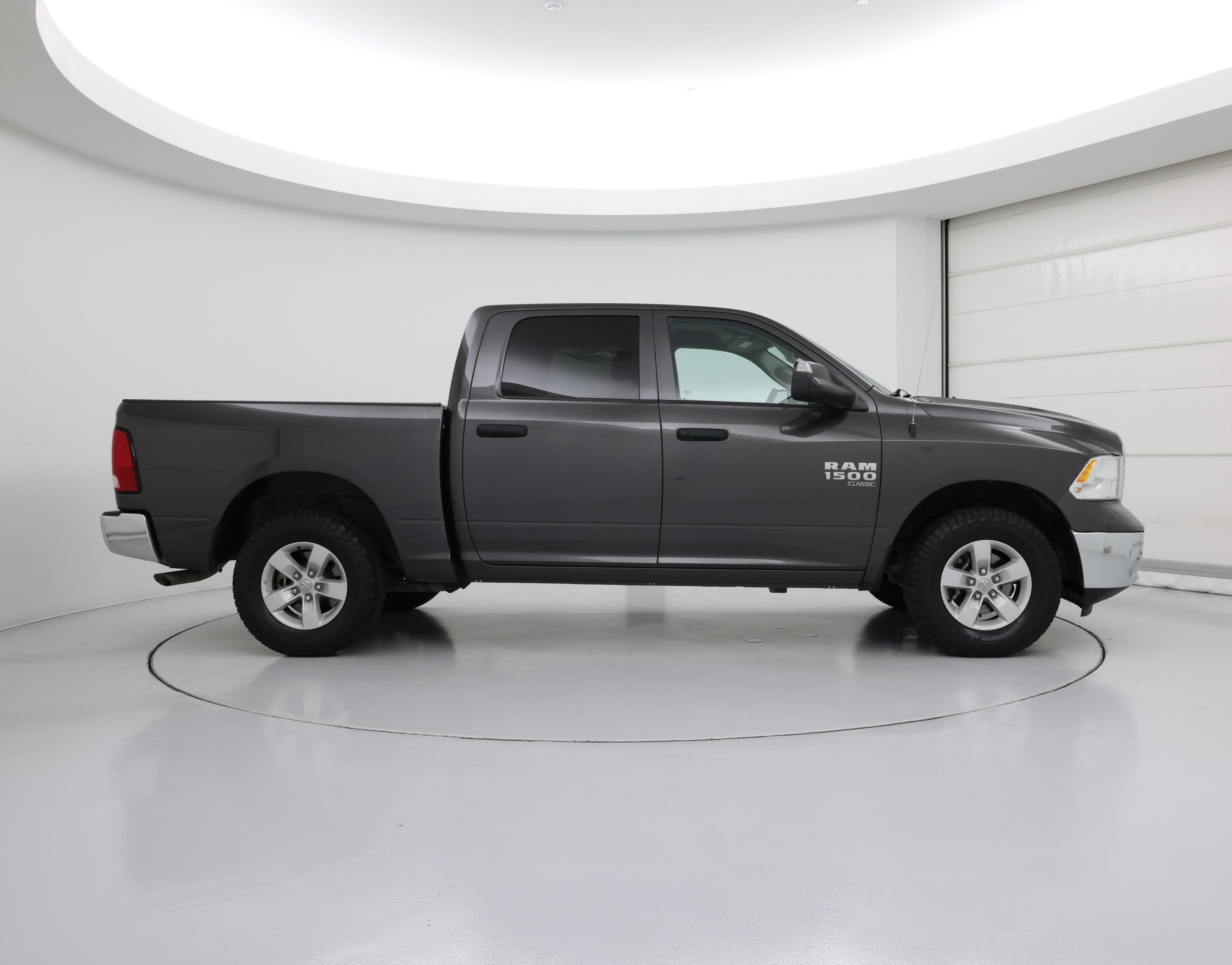 Thumbnail: 2023 RAM 1500 Classic - 7