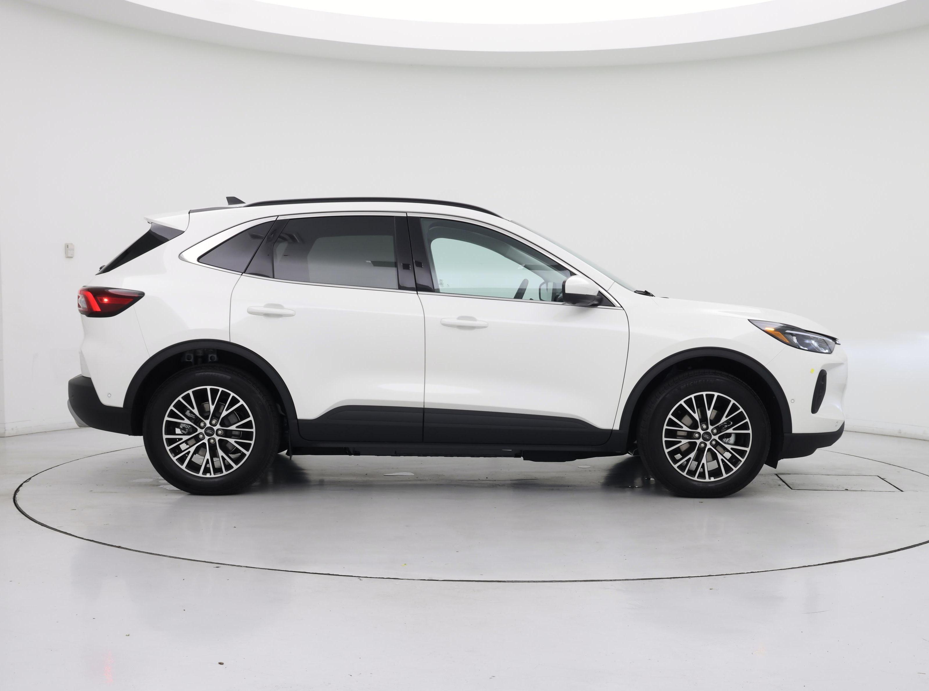 Thumbnail: 2023 Ford Escape - 7