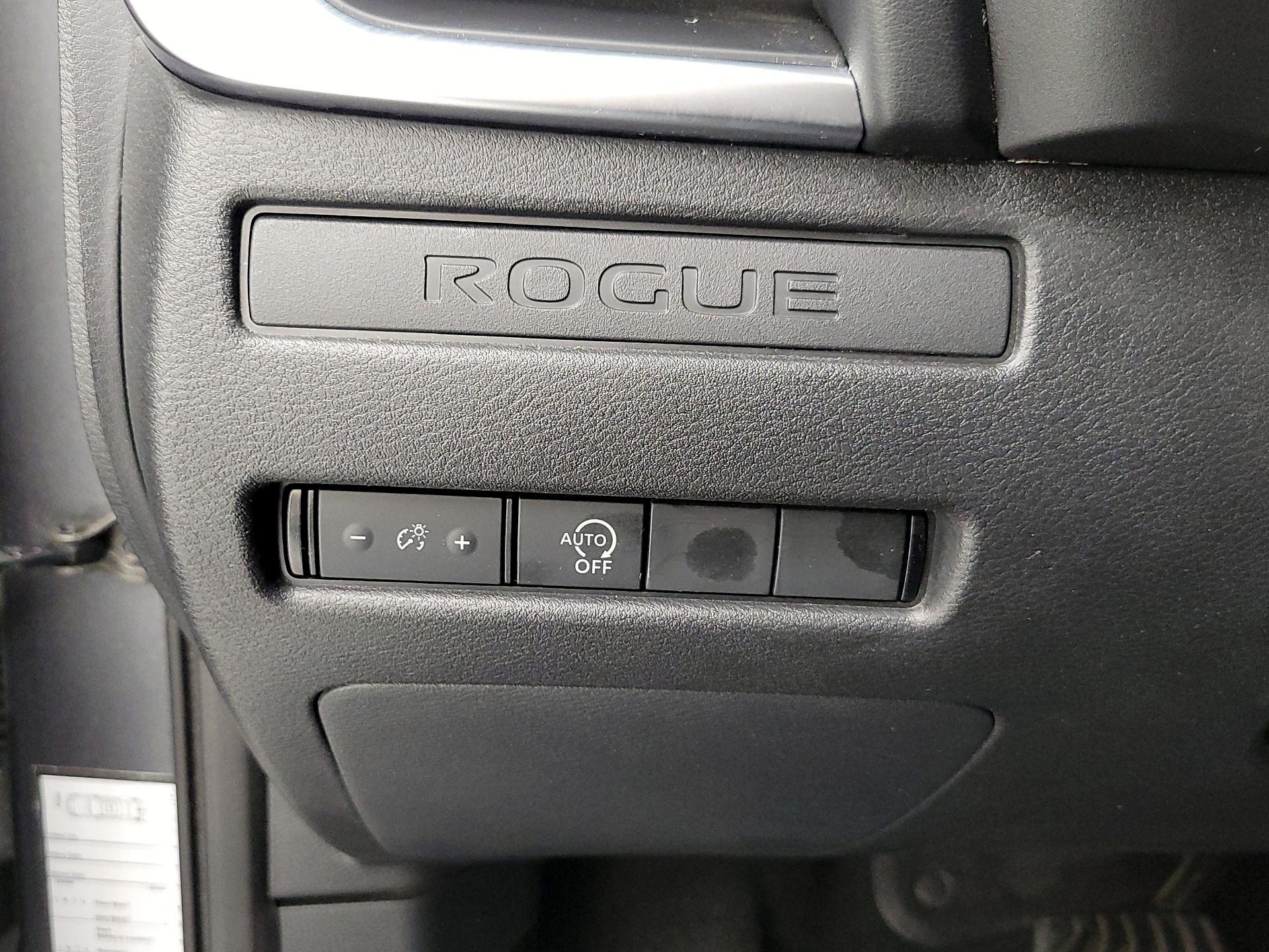 Thumbnail: 2023 Nissan Rogue - 13