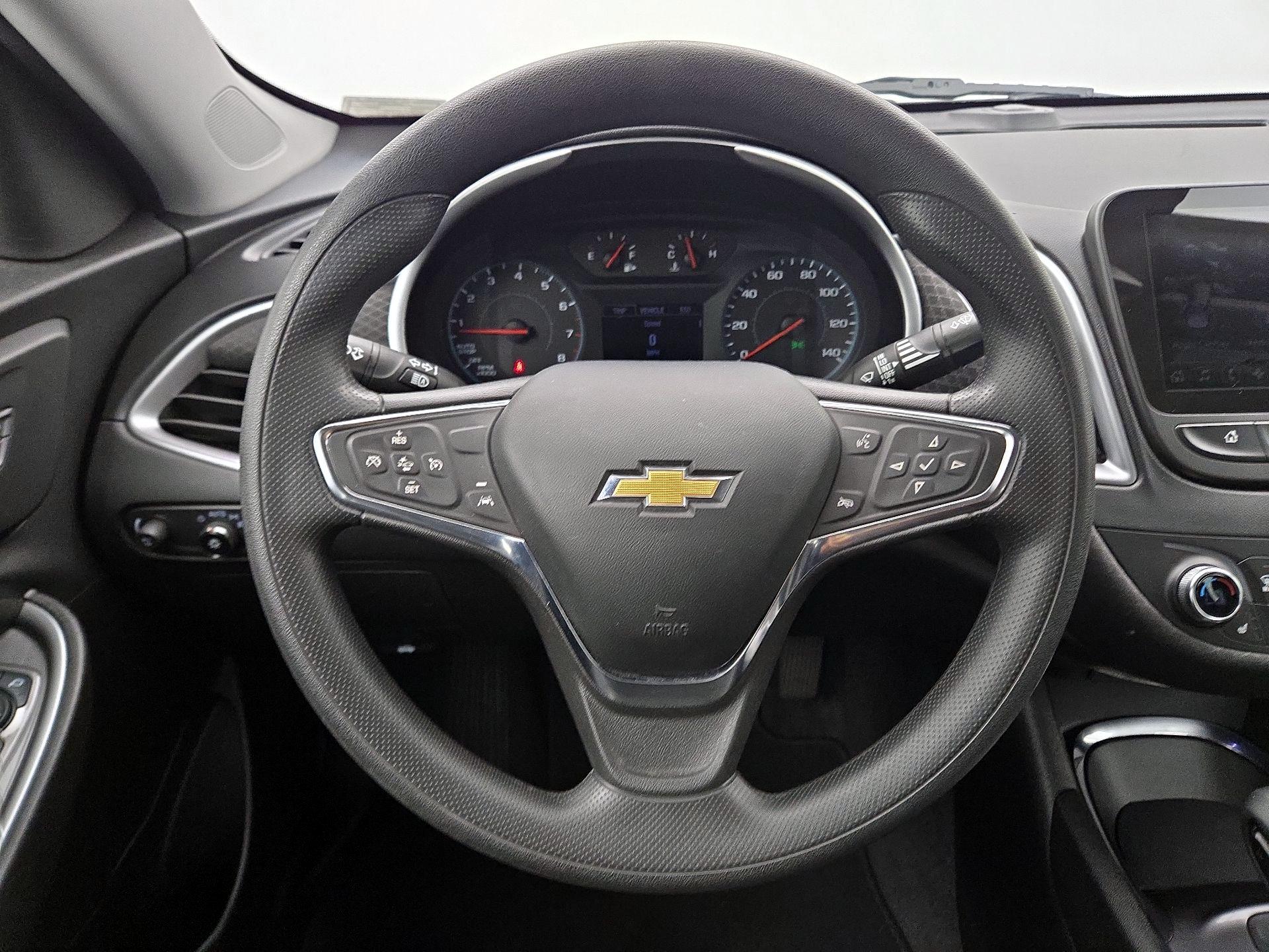 Thumbnail: 2023 Chevrolet Malibu - 10