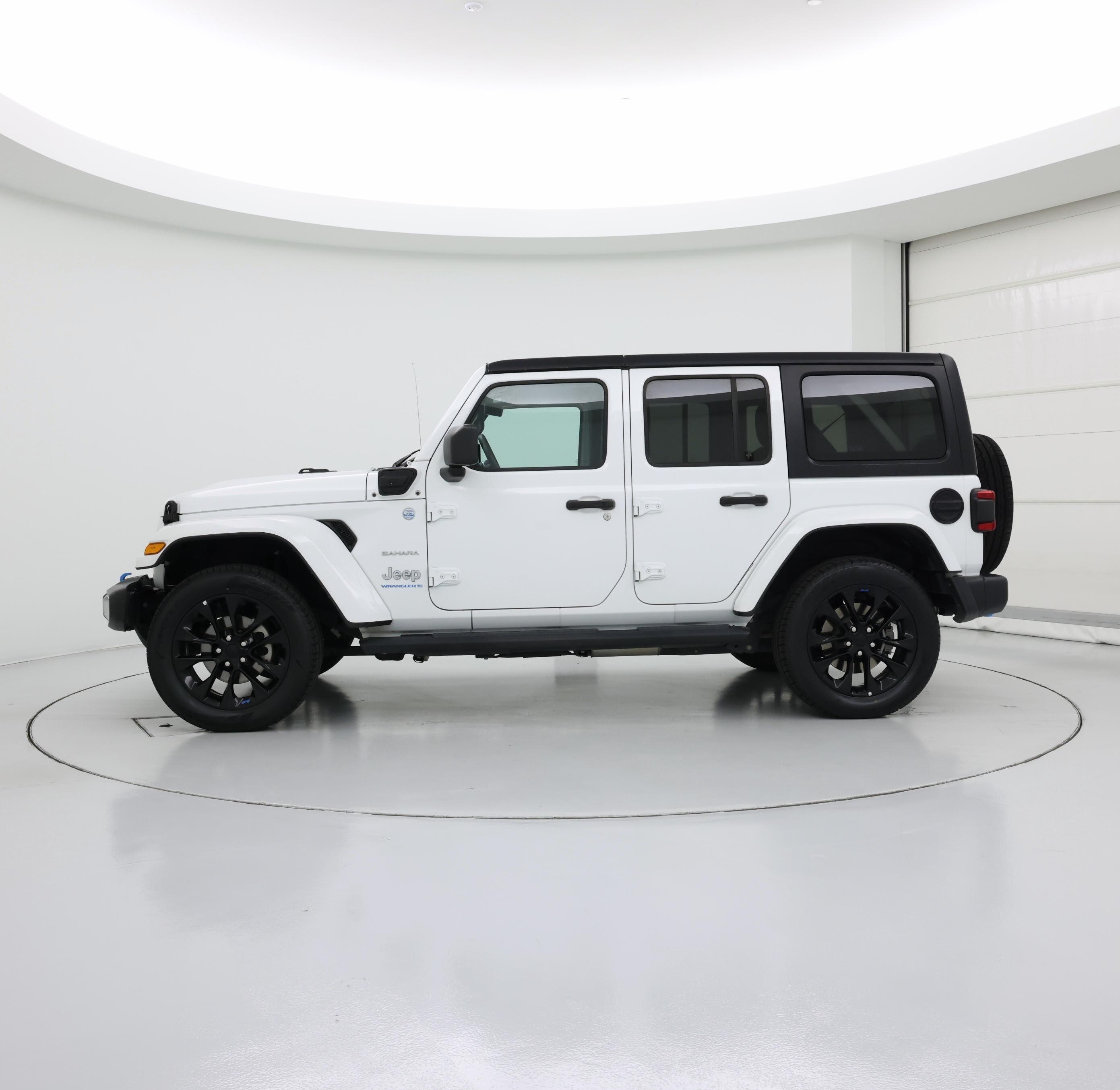 Thumbnail: 2023 Jeep Wrangler - 3