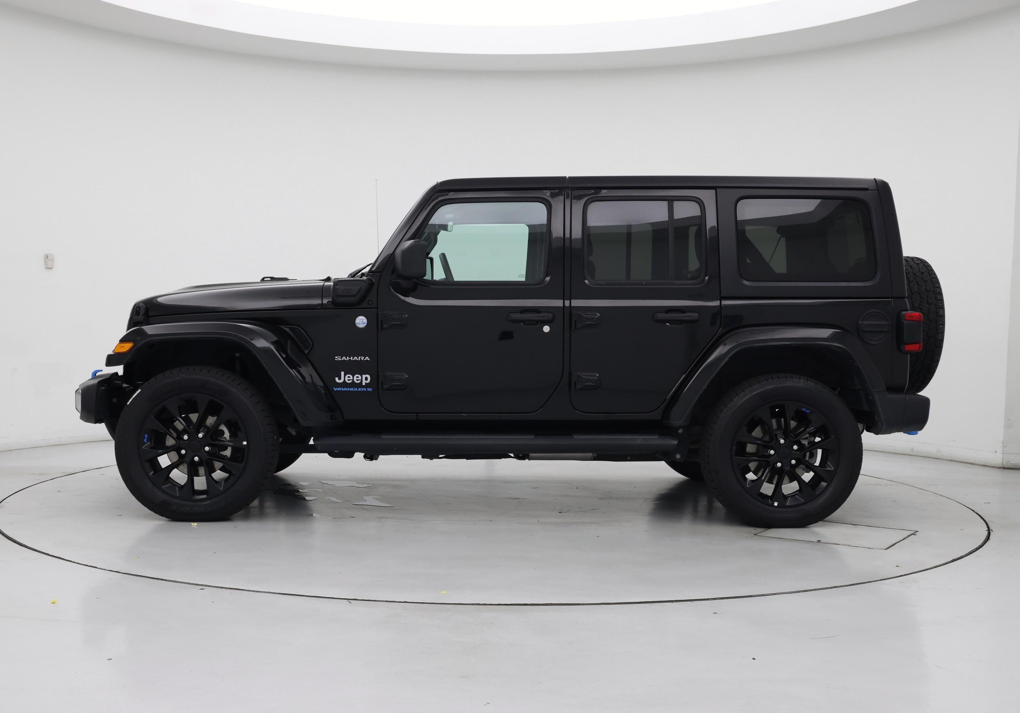 Thumbnail: 2023 Jeep Wrangler - 3