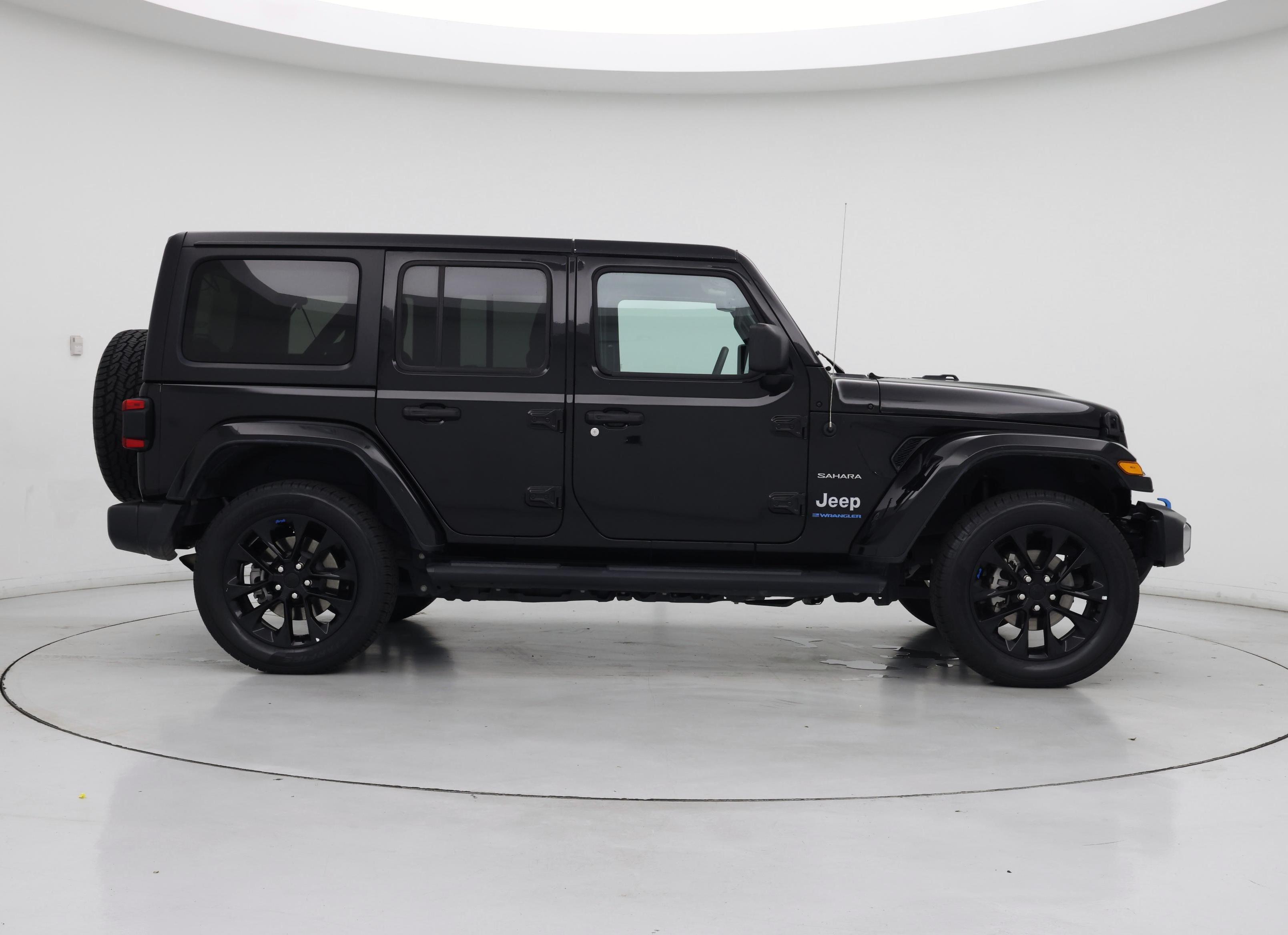 Thumbnail: 2023 Jeep Wrangler - 7