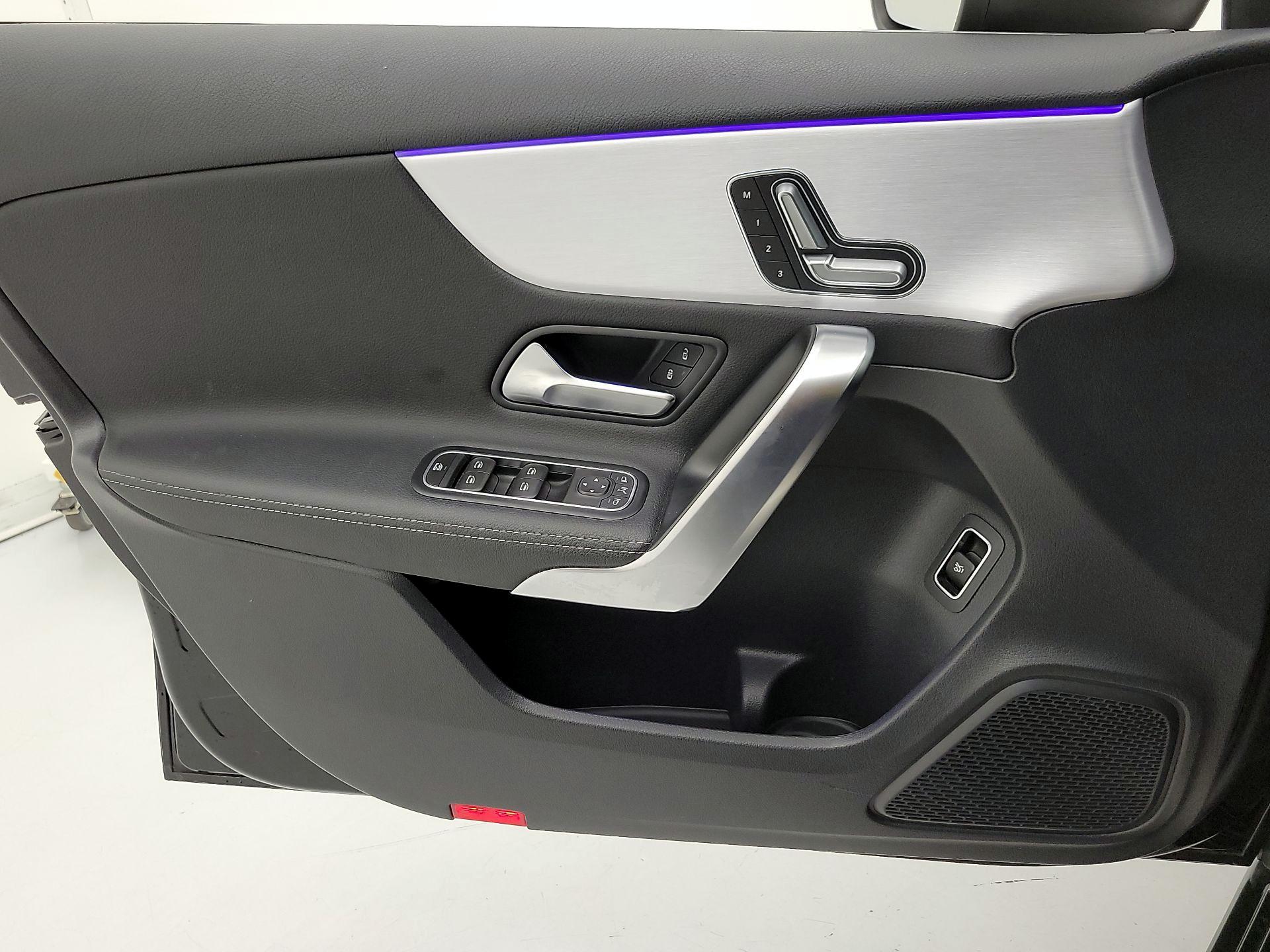 Thumbnail: 2020 Mercedes-Benz A-Class - 12