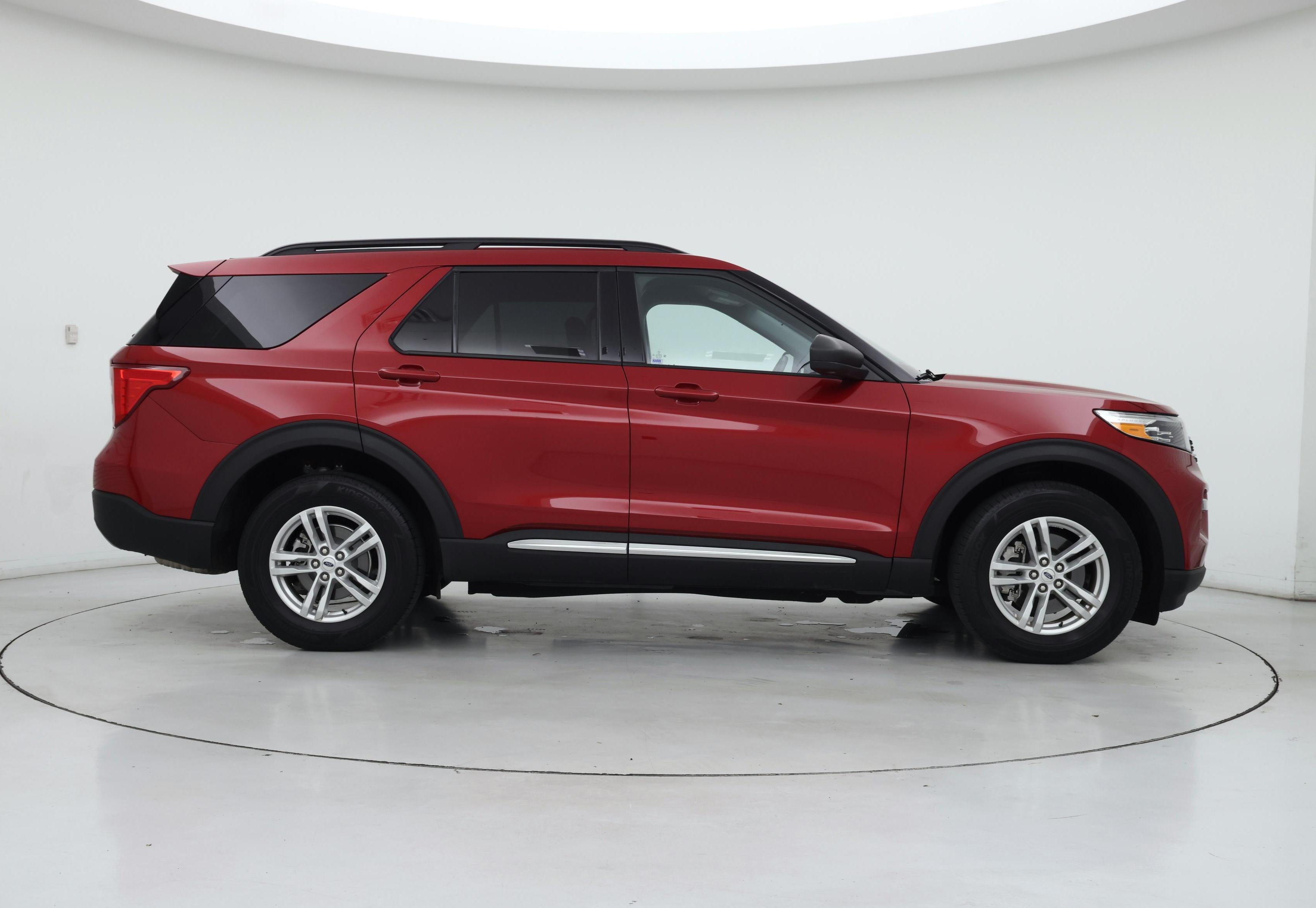 Thumbnail: 2023 Ford Explorer - 7