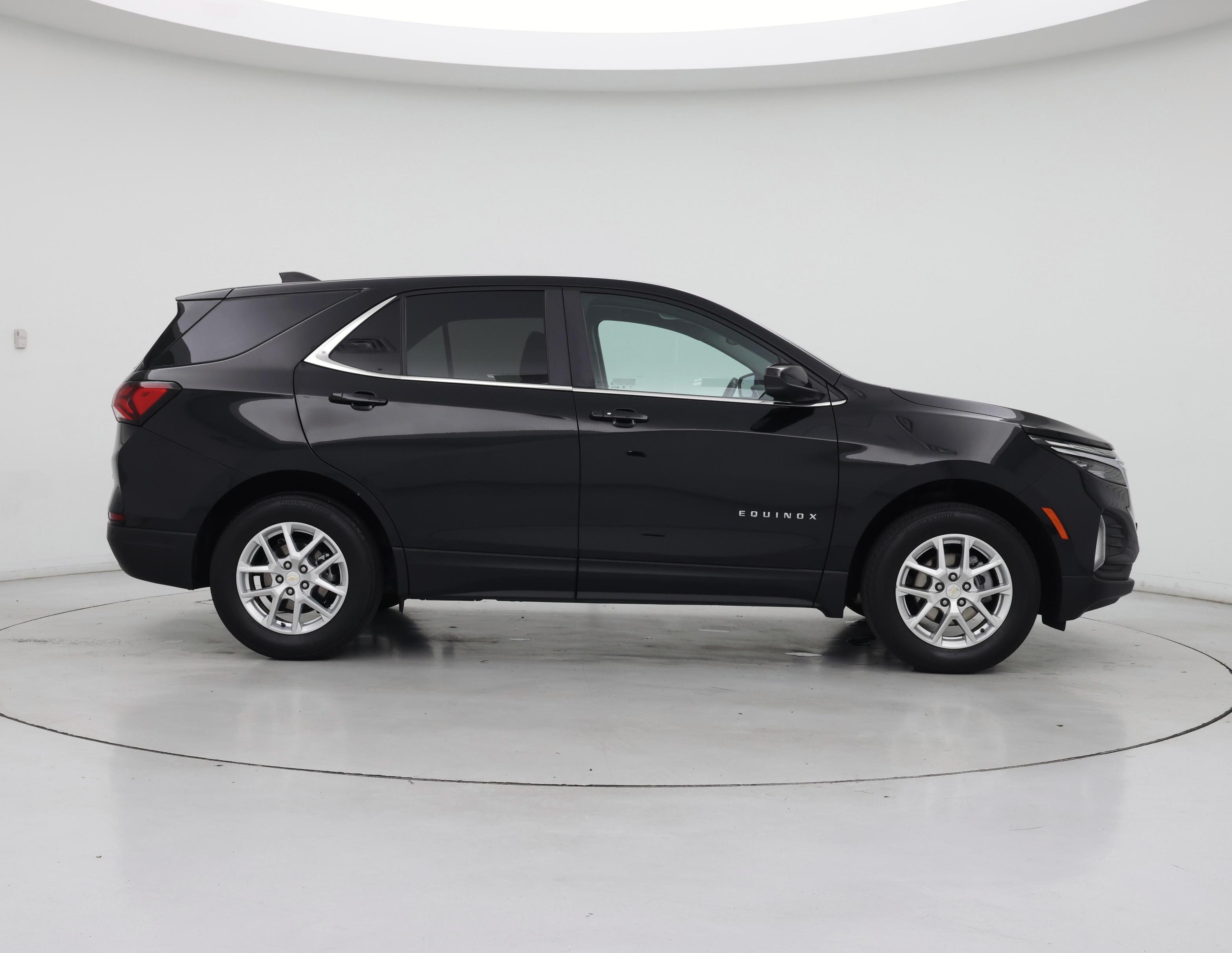 Thumbnail: 2023 Chevrolet Equinox - 7