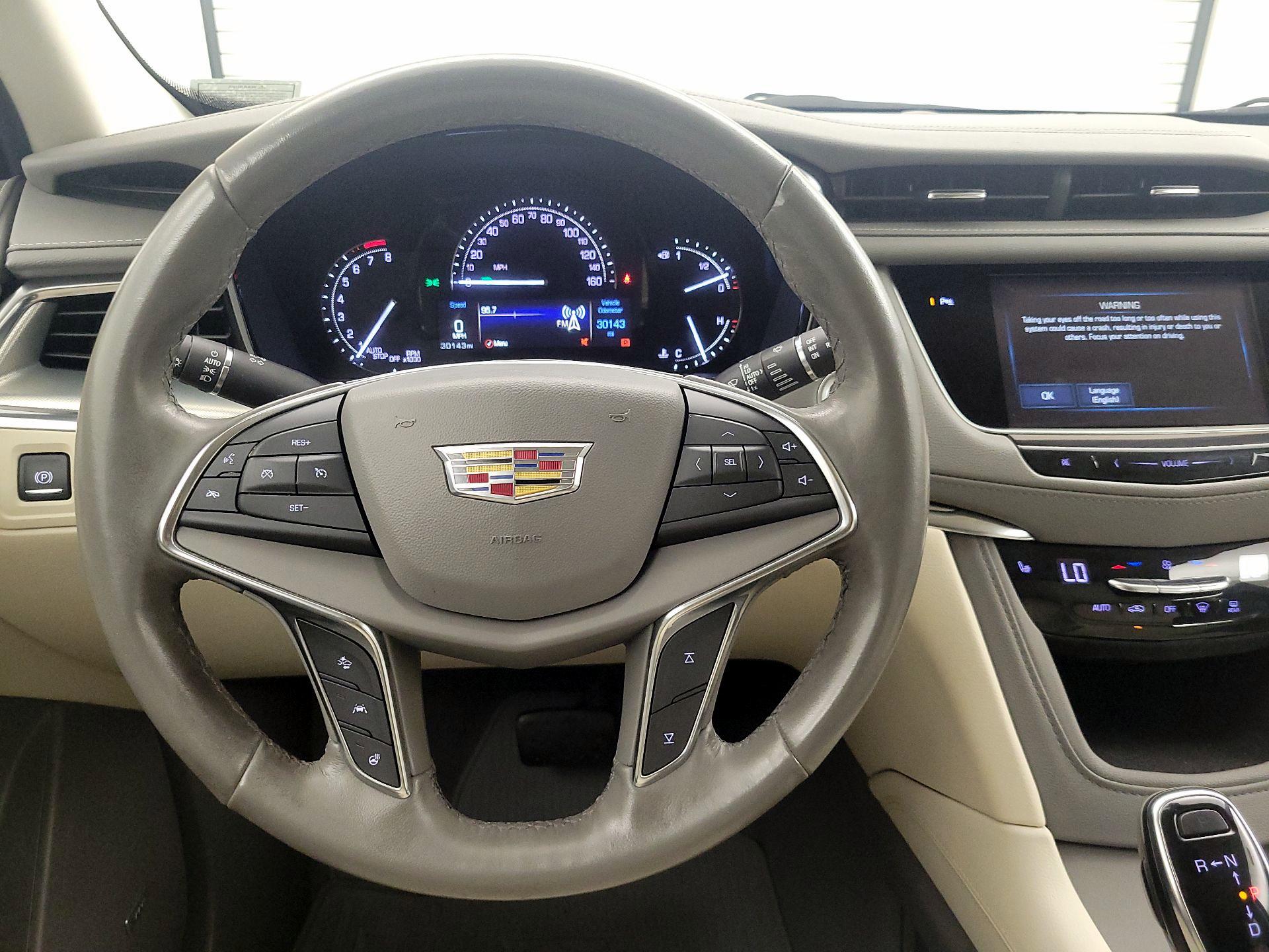 Thumbnail: 2019 Cadillac XT5 - 10