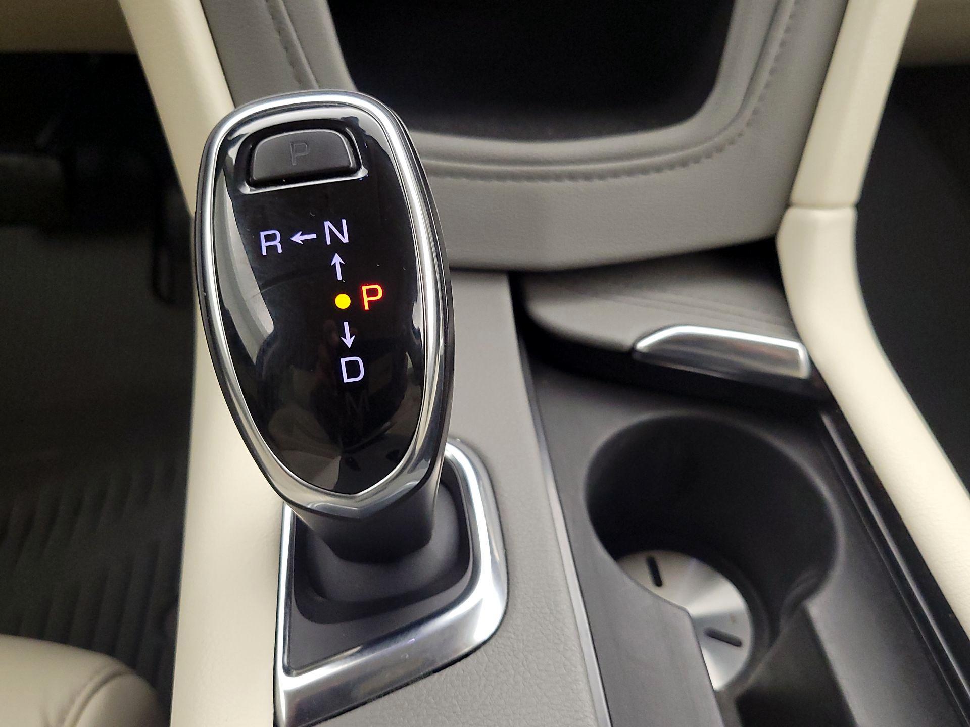 Thumbnail: 2019 Cadillac XT5 - 18