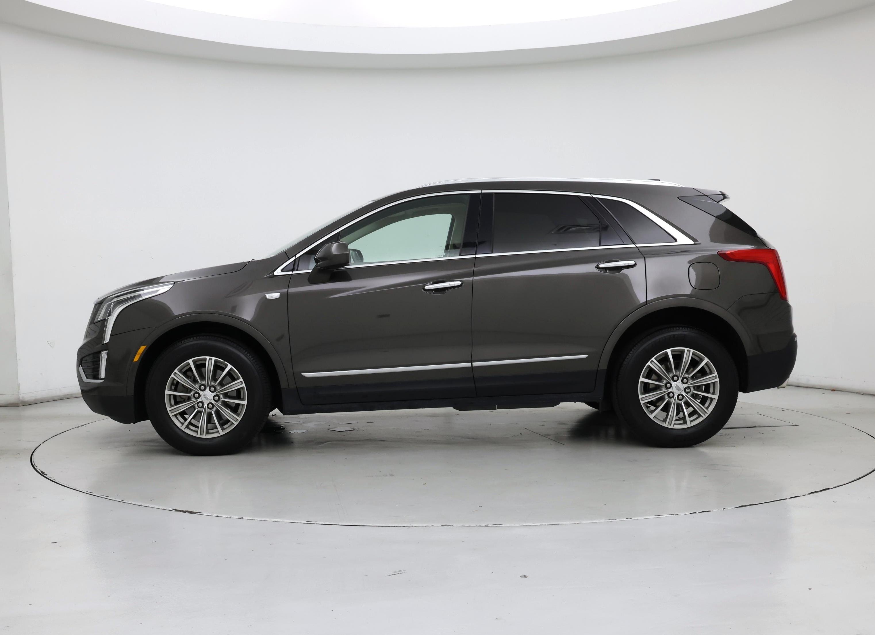Thumbnail: 2019 Cadillac XT5 - 3