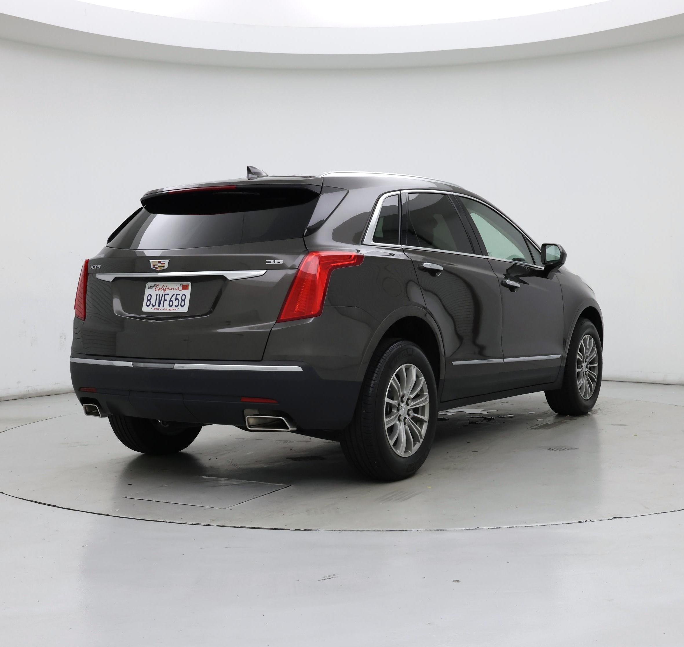 Thumbnail: 2019 Cadillac XT5 - 8