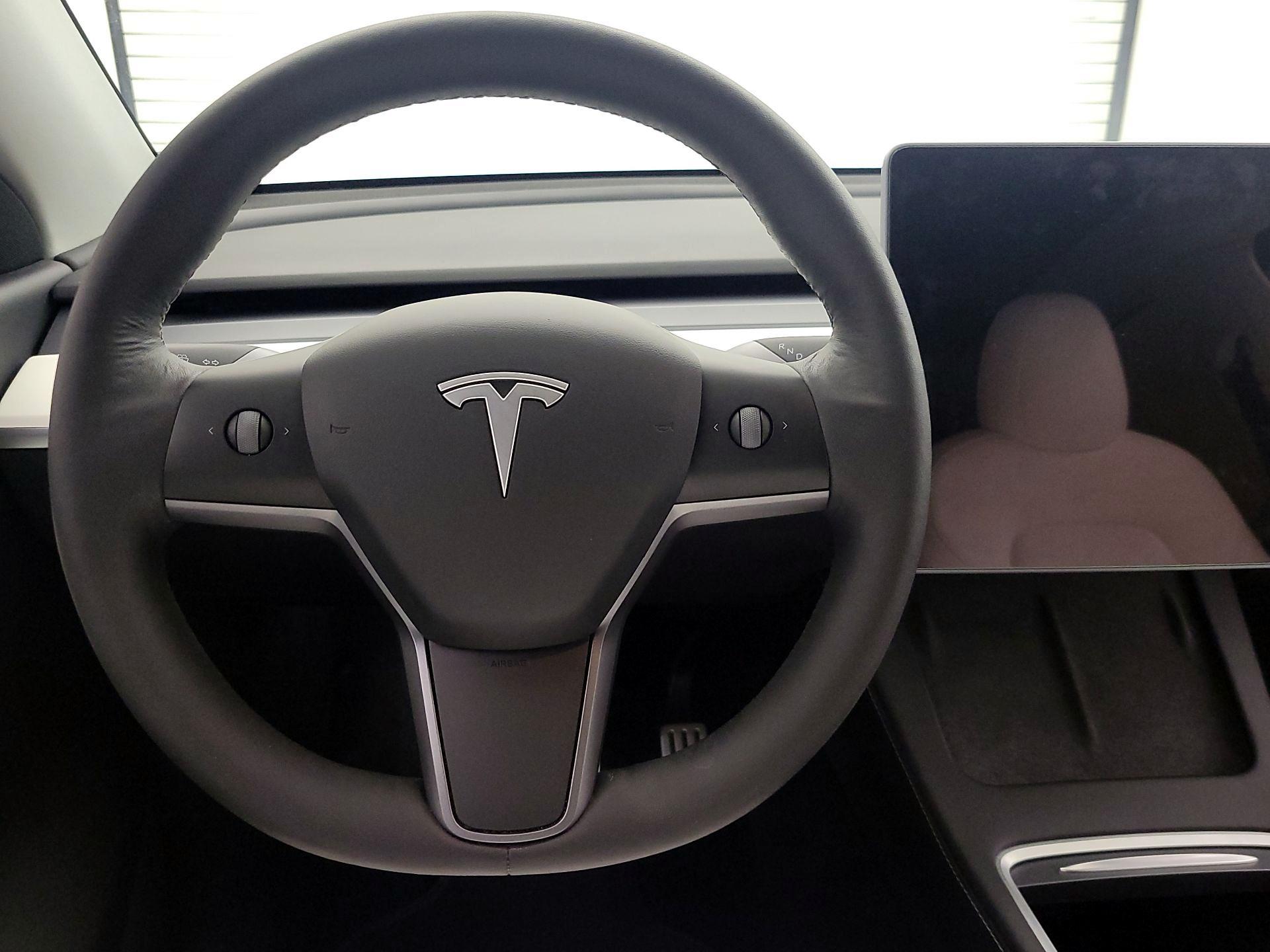 Thumbnail: 2022 Tesla Model Y - 10