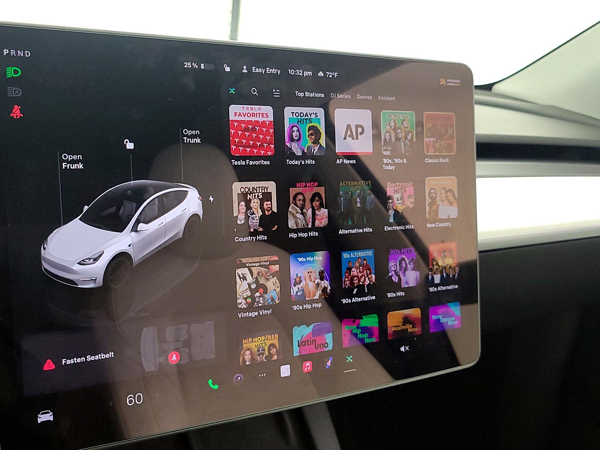 Thumbnail: 2022 Tesla Model Y - 15