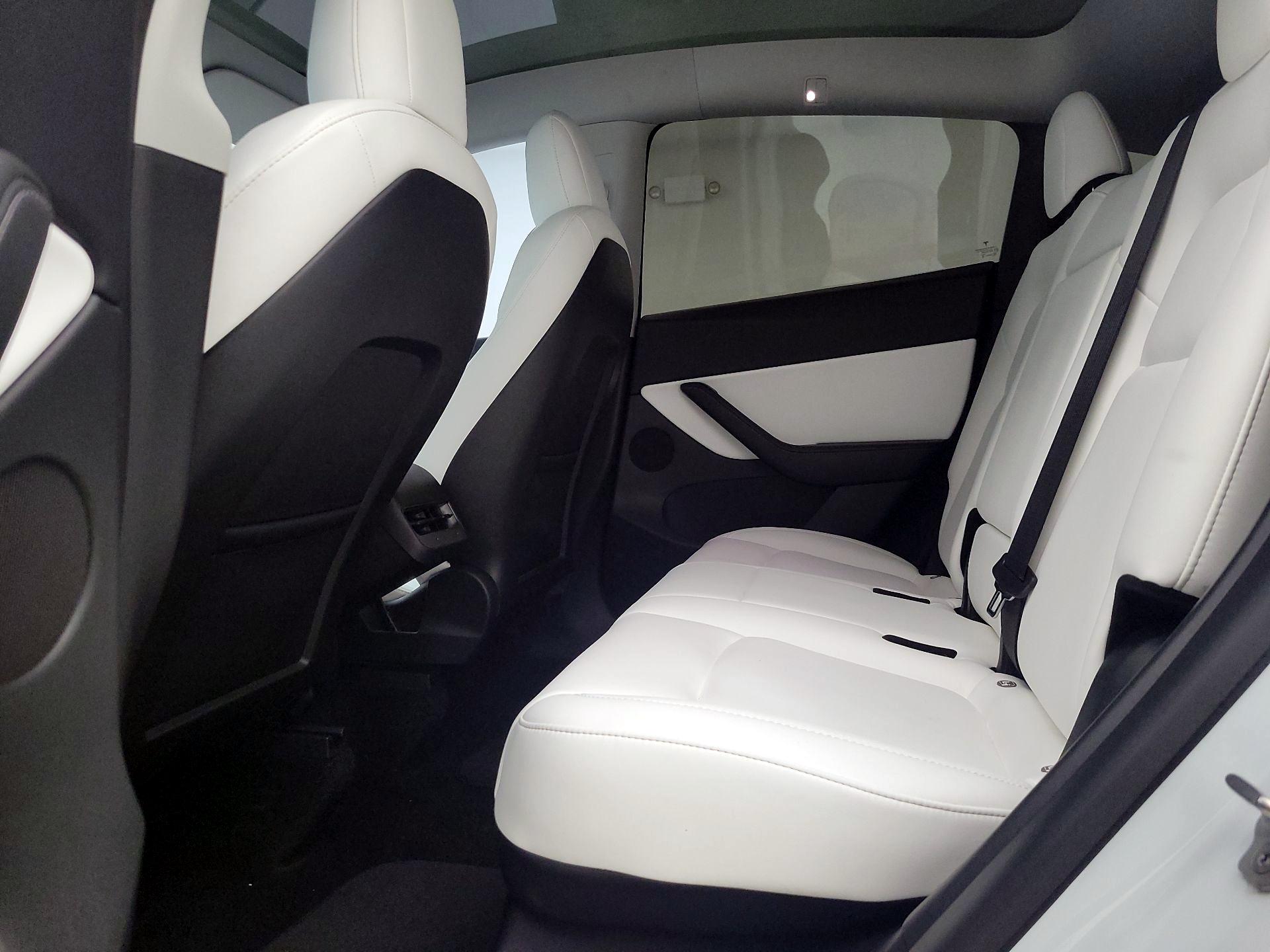 Thumbnail: 2022 Tesla Model Y - 19