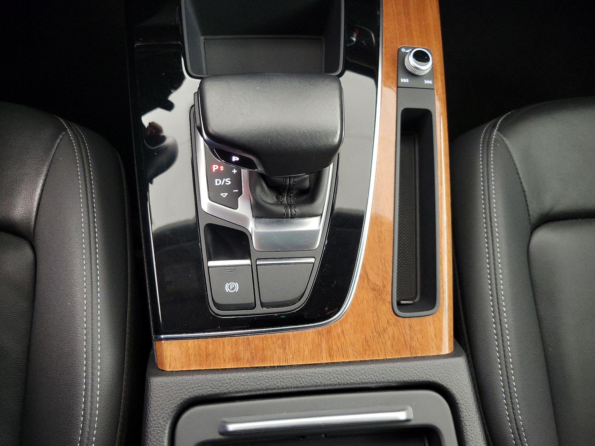Thumbnail: 2021 Audi Q5 - 17