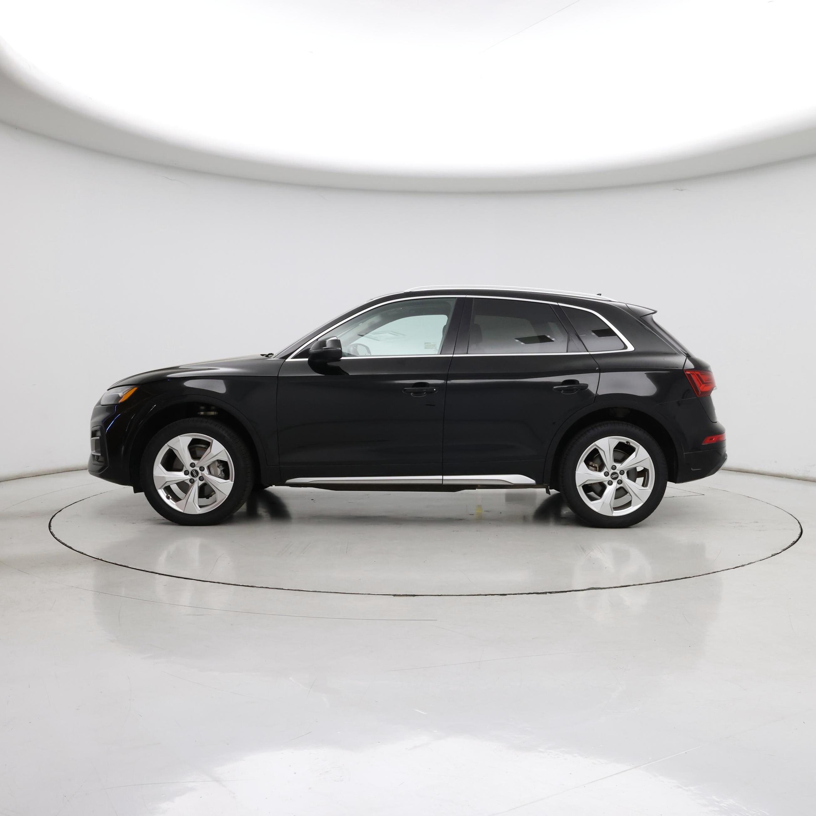Thumbnail: 2021 Audi Q5 - 3