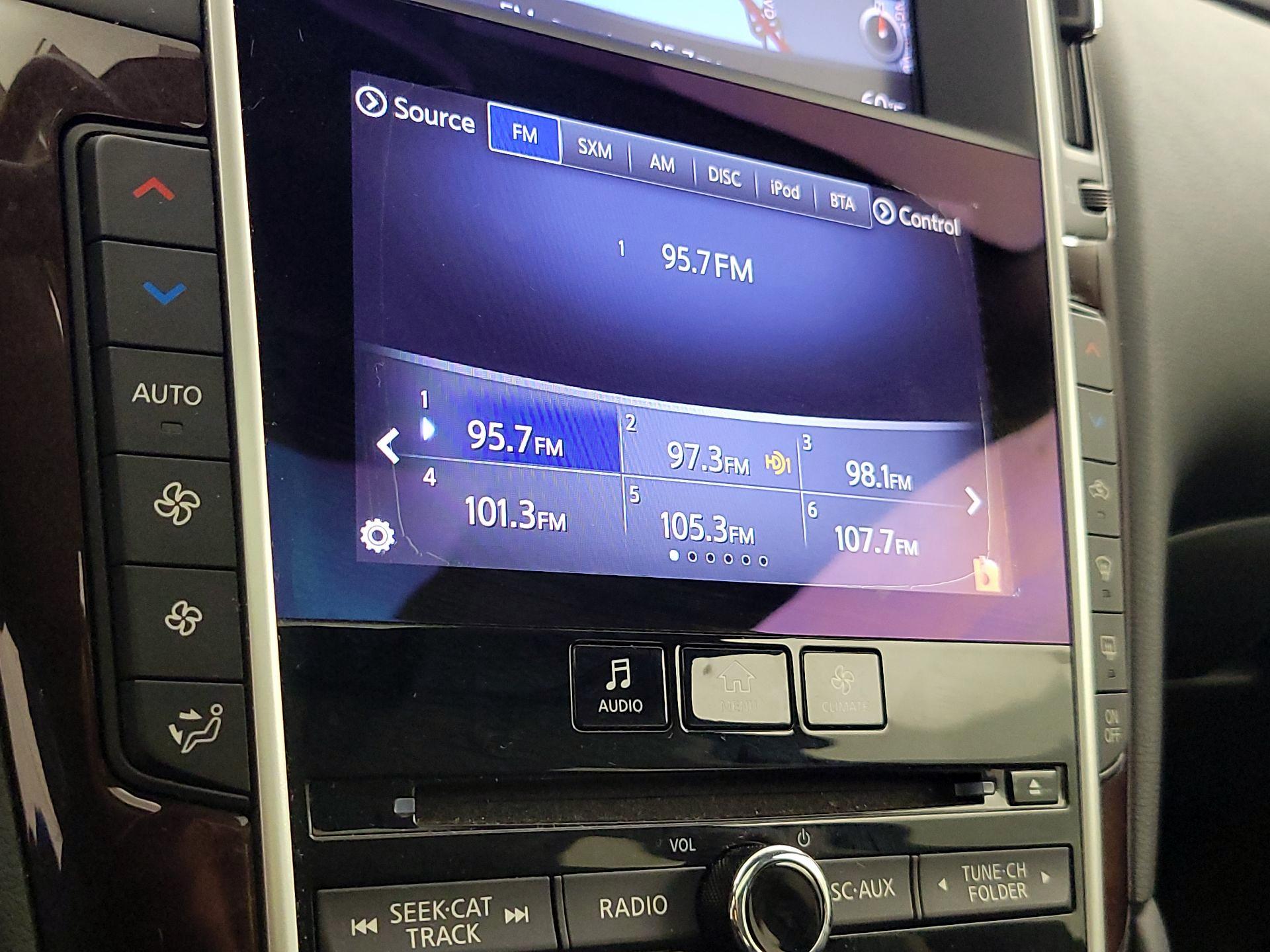 Thumbnail: 2015 INFINITI Q50 - 14