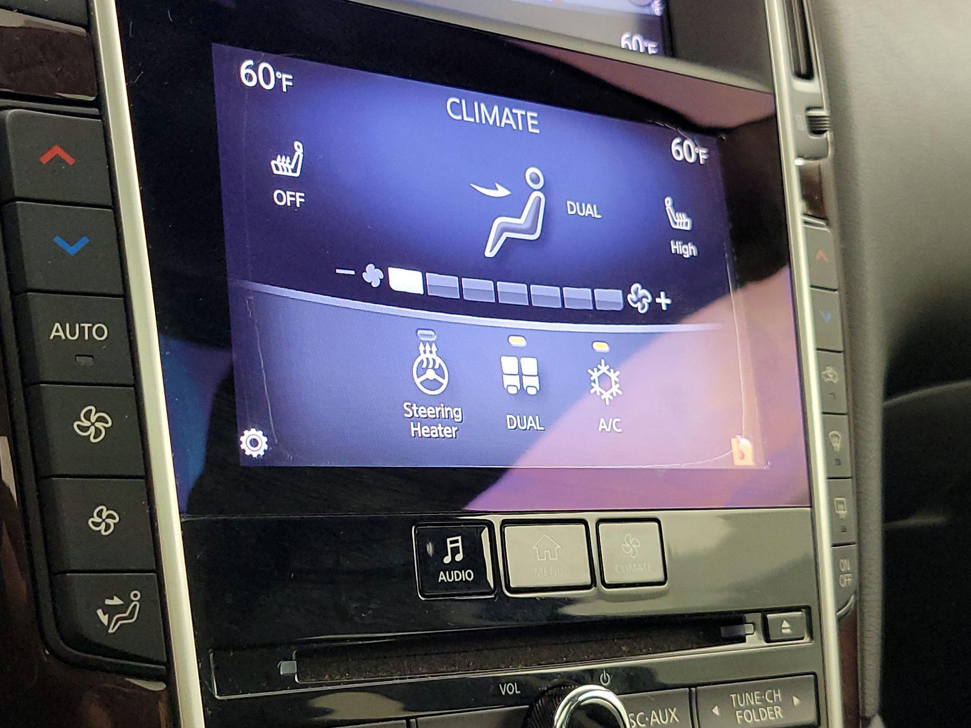 Thumbnail: 2015 INFINITI Q50 - 15