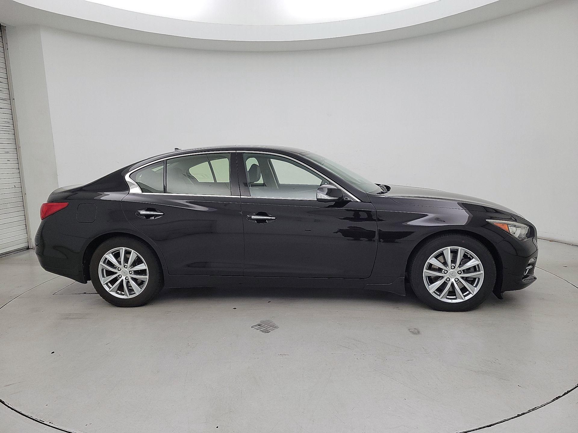 Thumbnail: 2015 INFINITI Q50 - 4