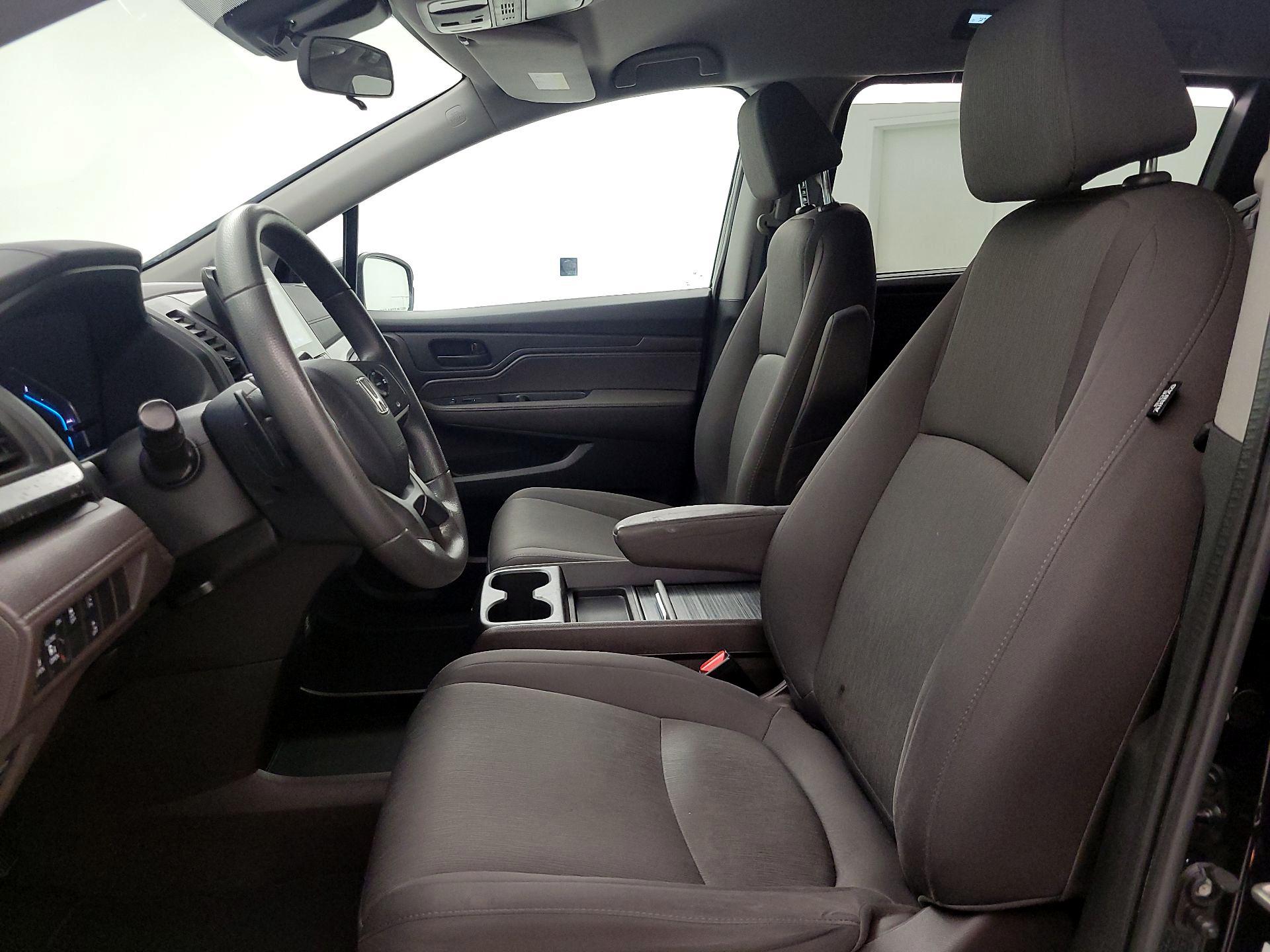 Thumbnail: 2019 Honda Odyssey - 11