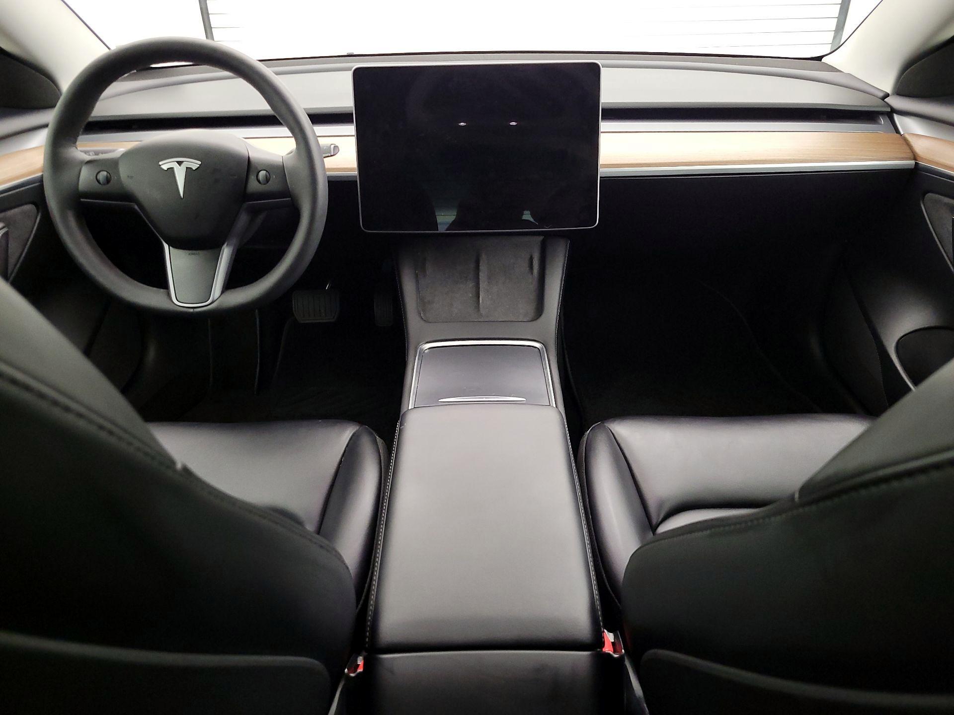 Thumbnail: 2023 Tesla Model 3 - 9