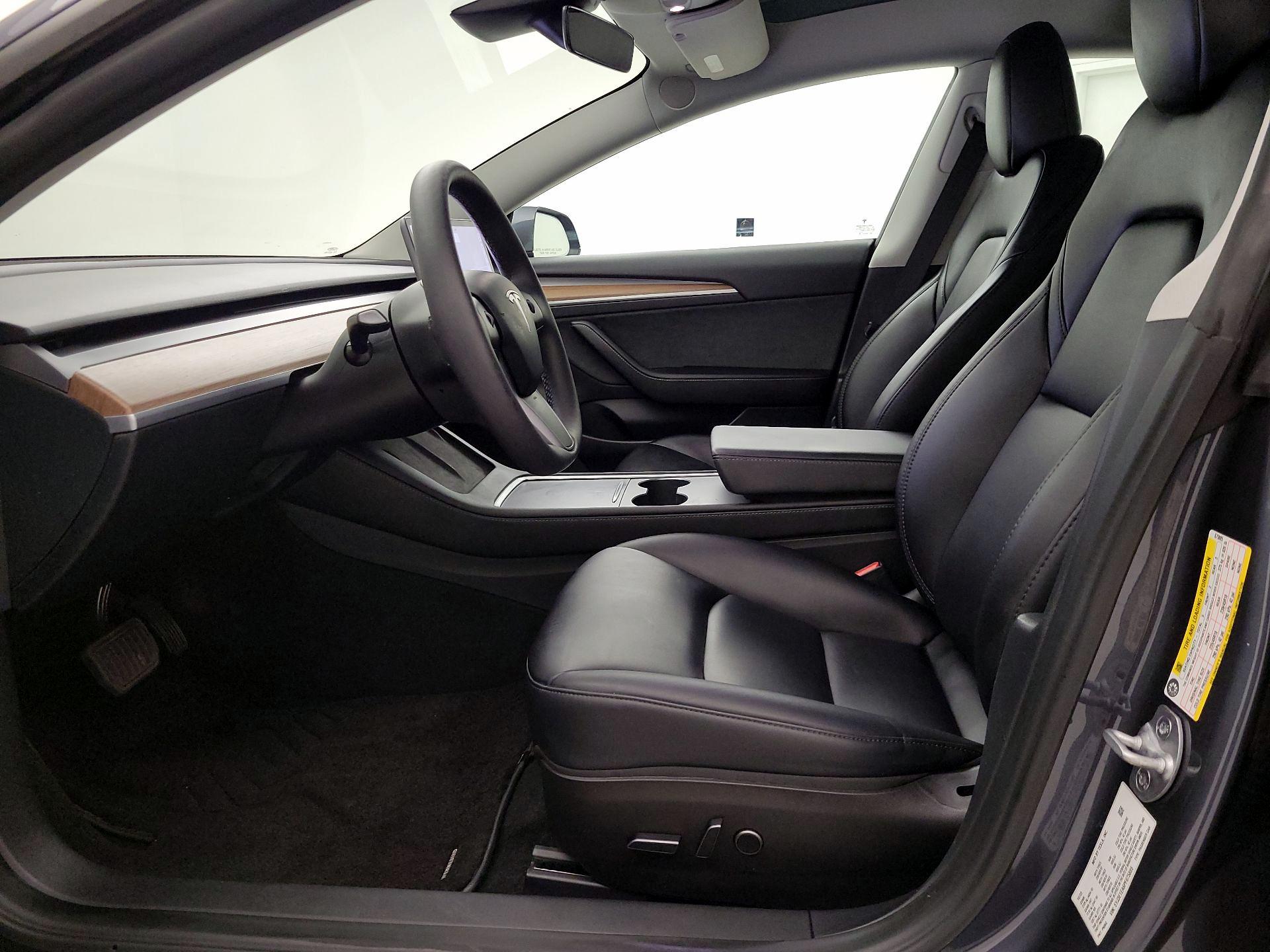 Thumbnail: 2023 Tesla Model 3 - 11