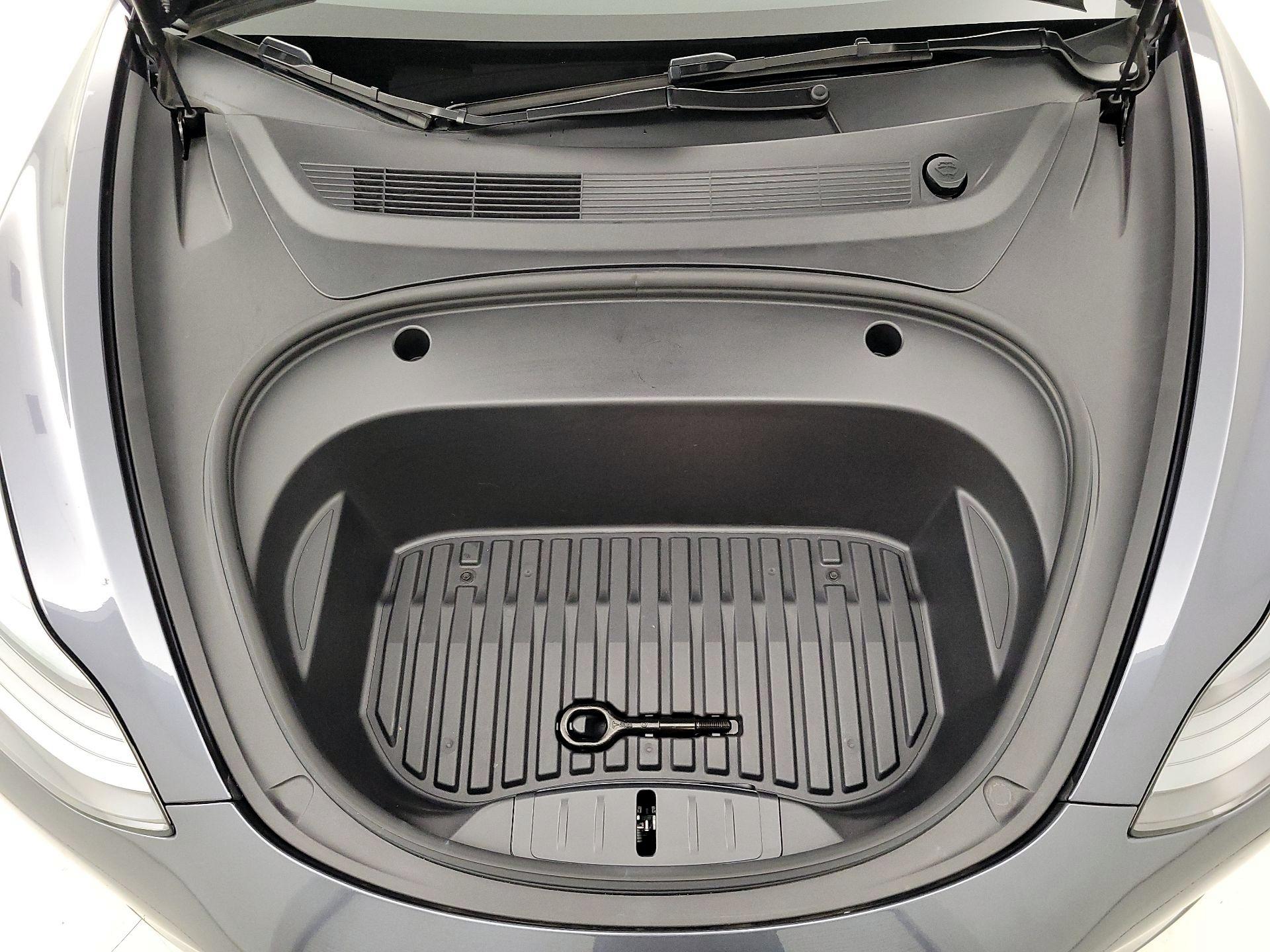 Thumbnail: 2023 Tesla Model 3 - 20