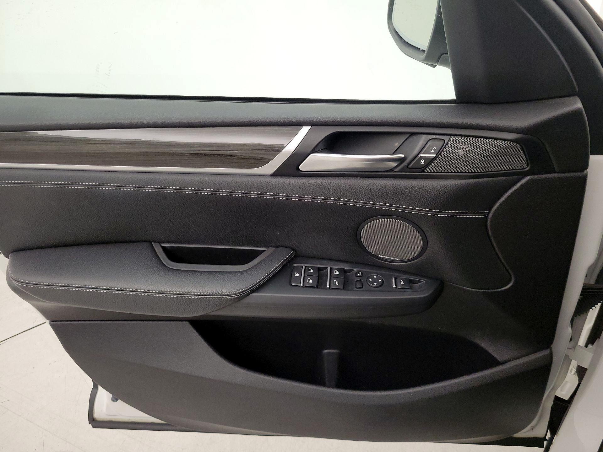 Thumbnail: 2017 BMW X3 - 12