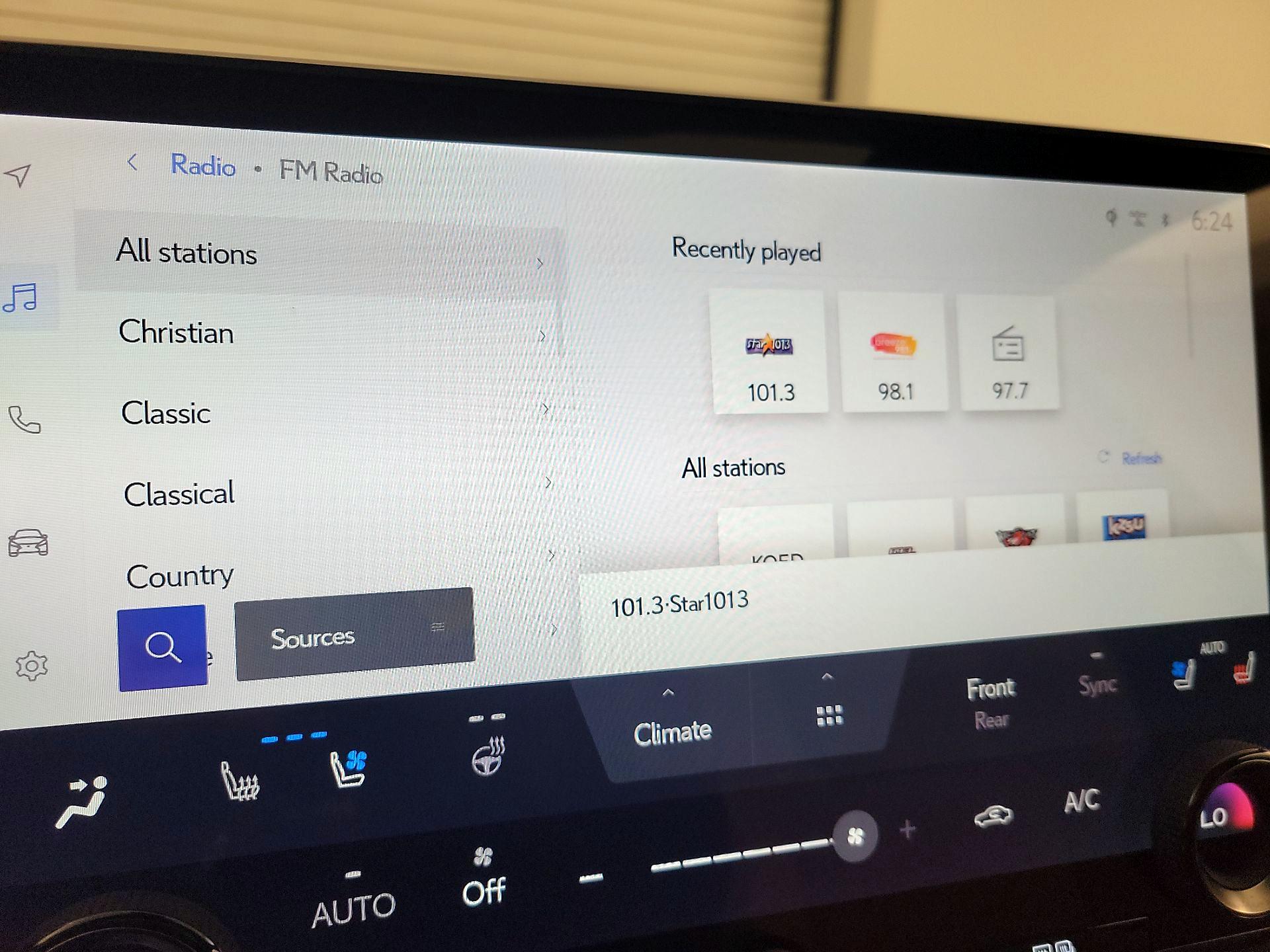 Thumbnail: 2024 Lexus RX - 15